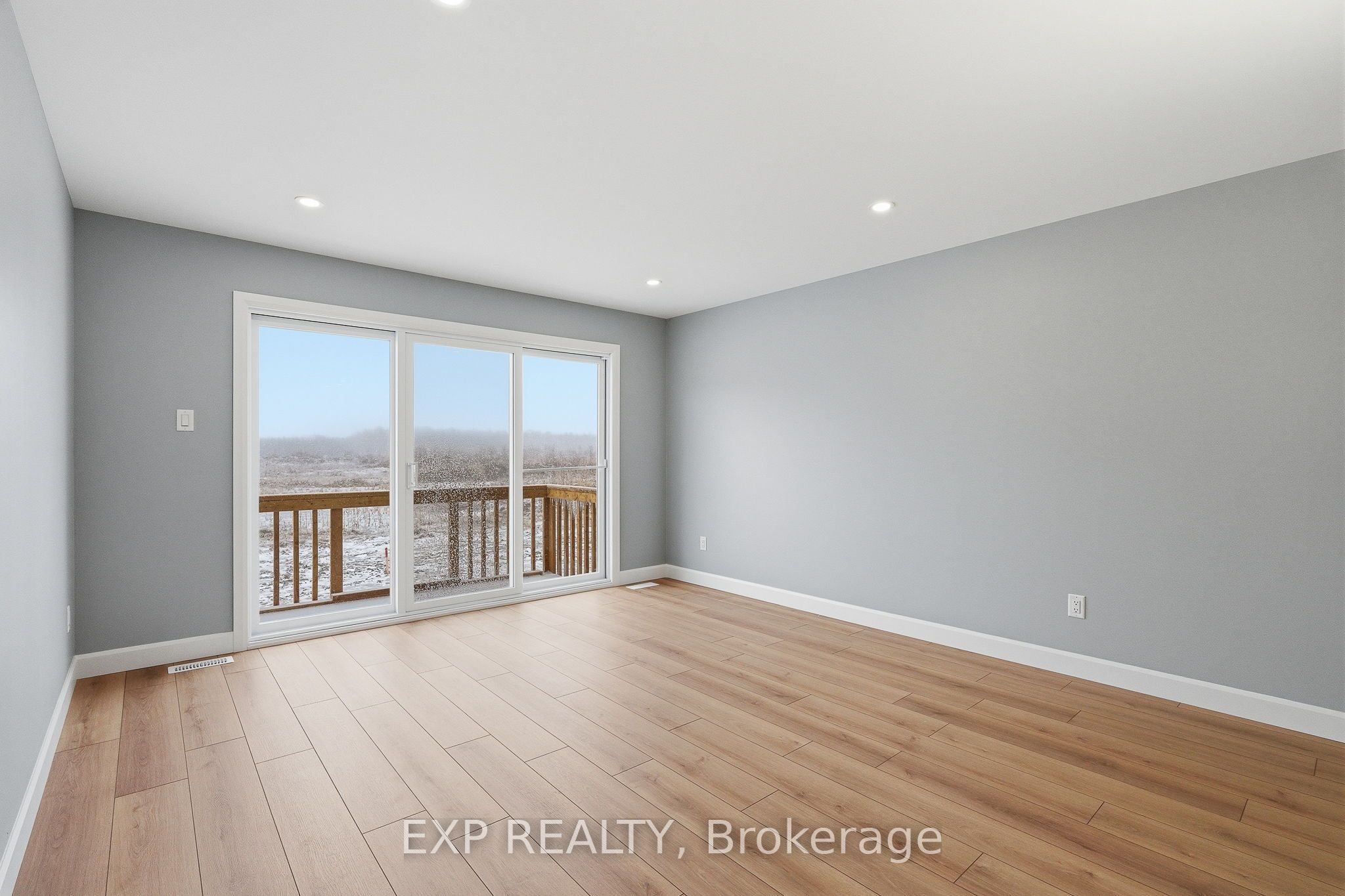 988 Katia Street Property Photo 14