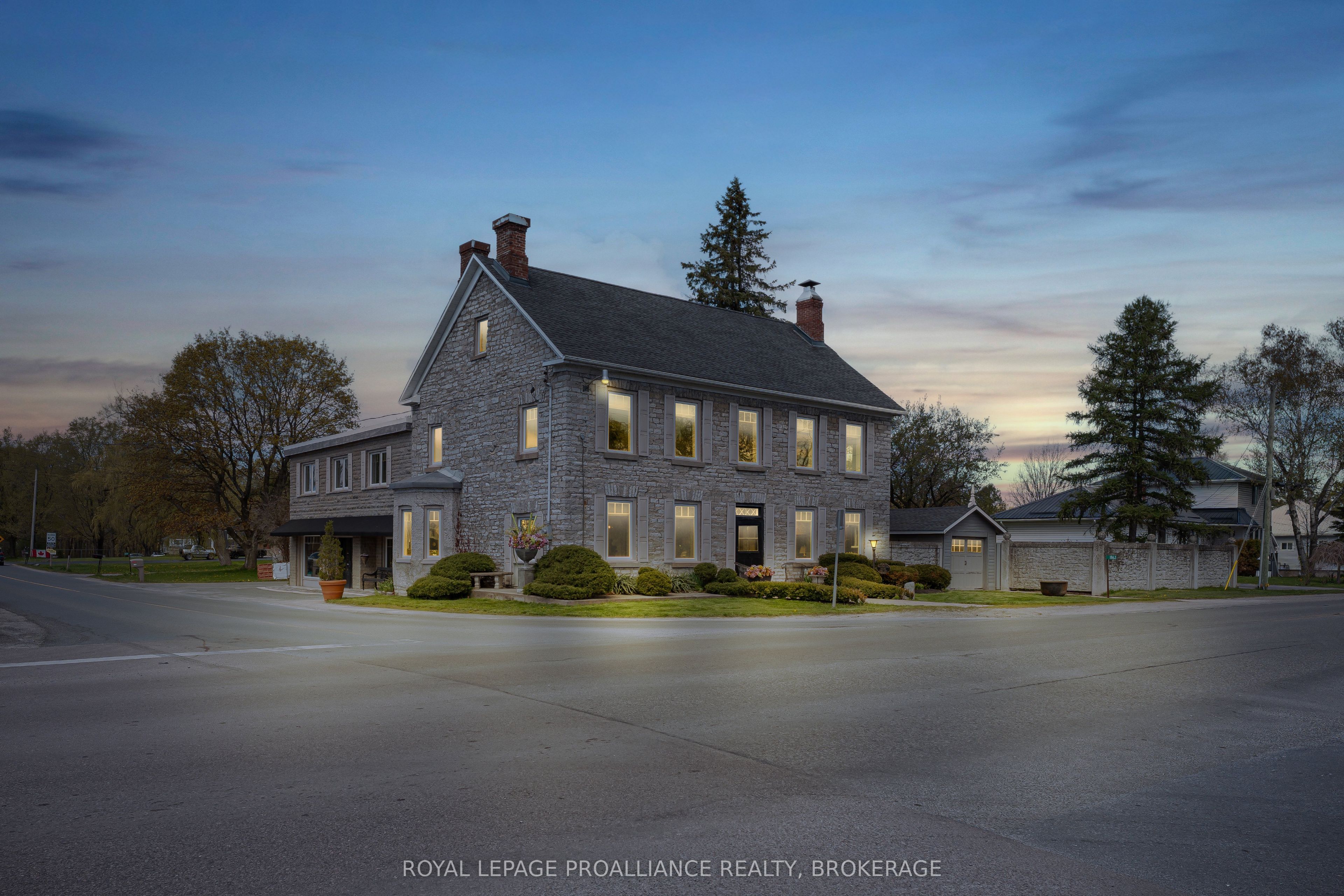 1863 Sydenham Road Property Photo 2