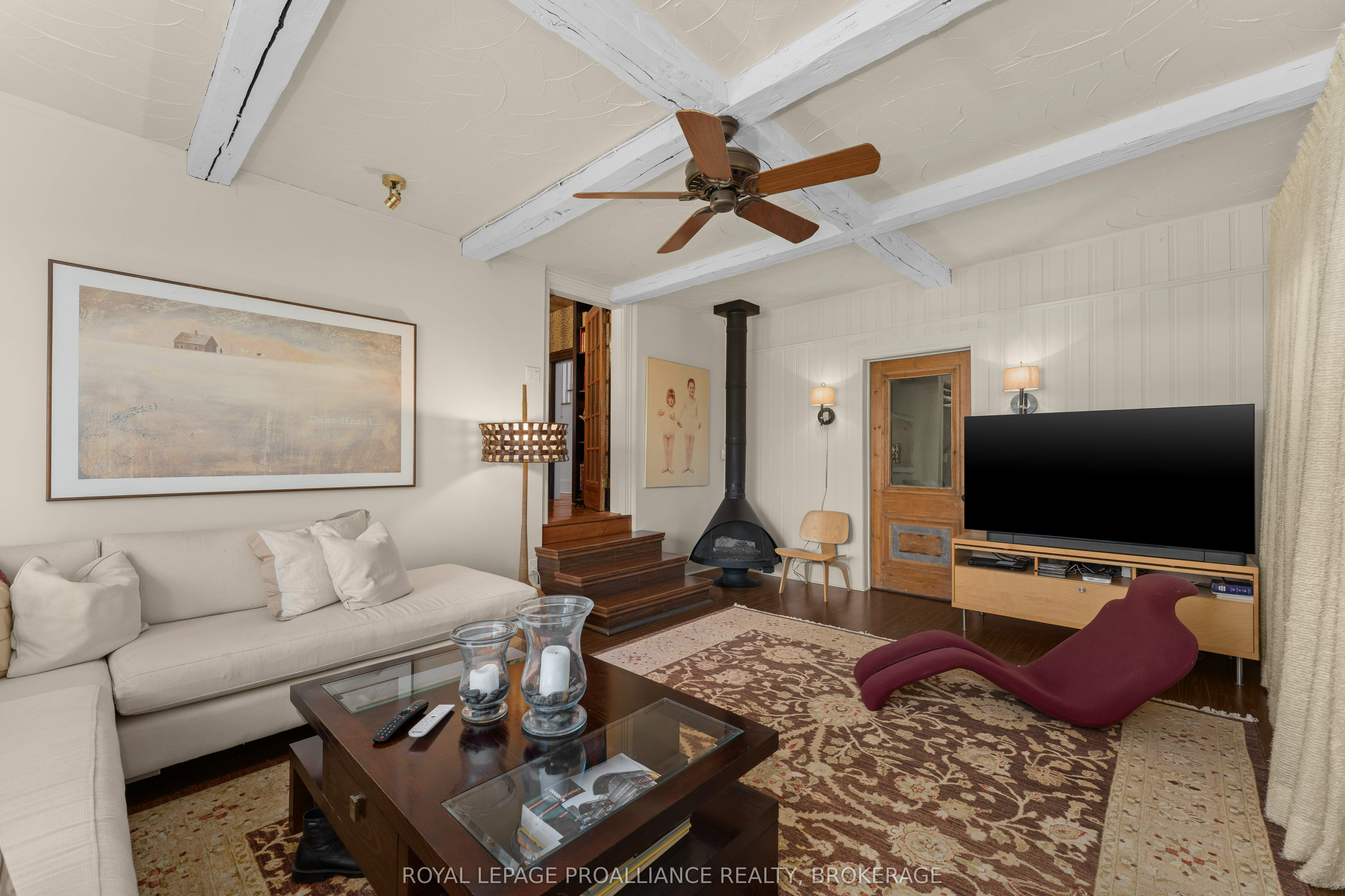 1863 Sydenham Road Property Photo 18