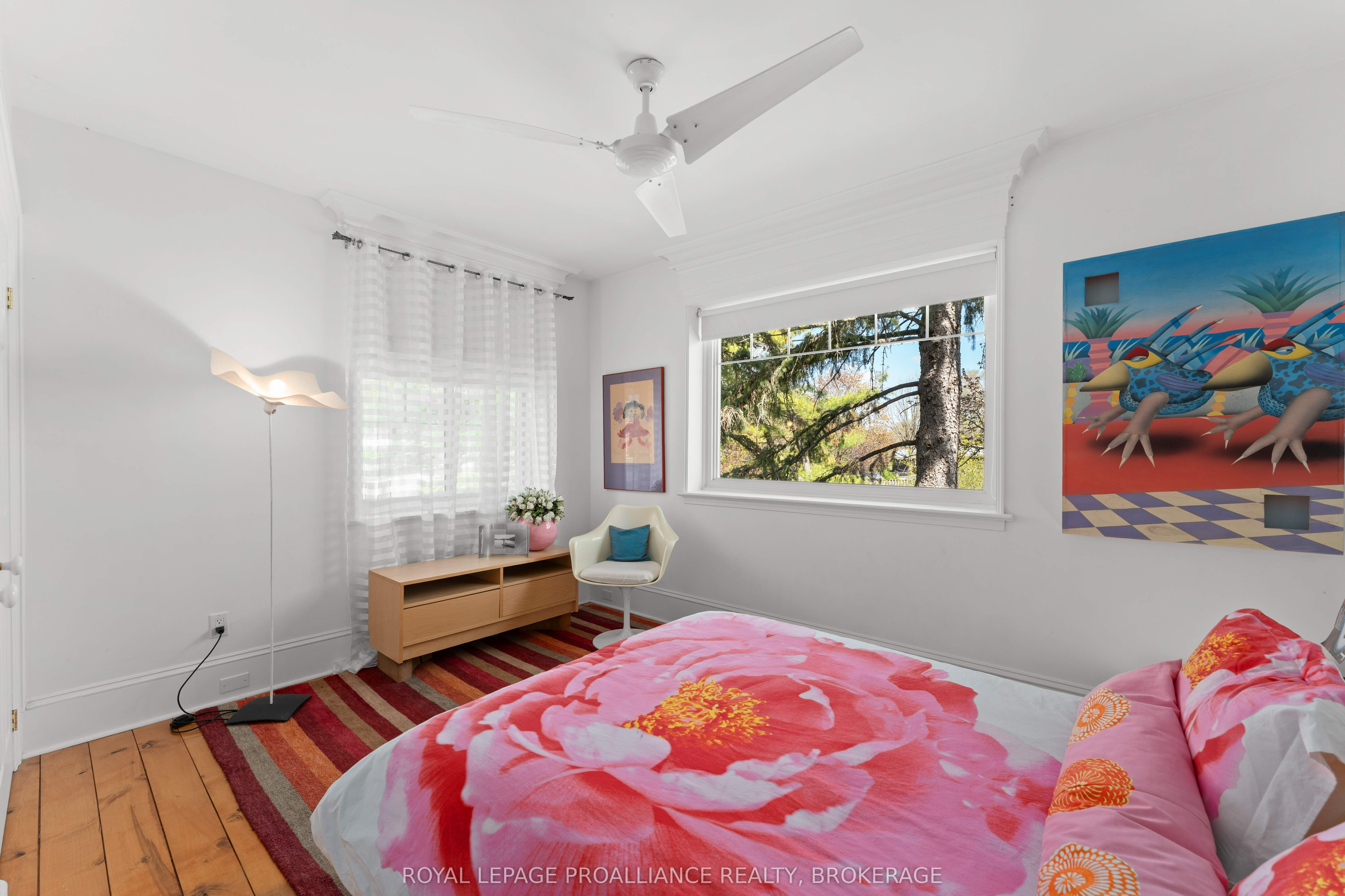 1863 Sydenham Road Property Photo 33