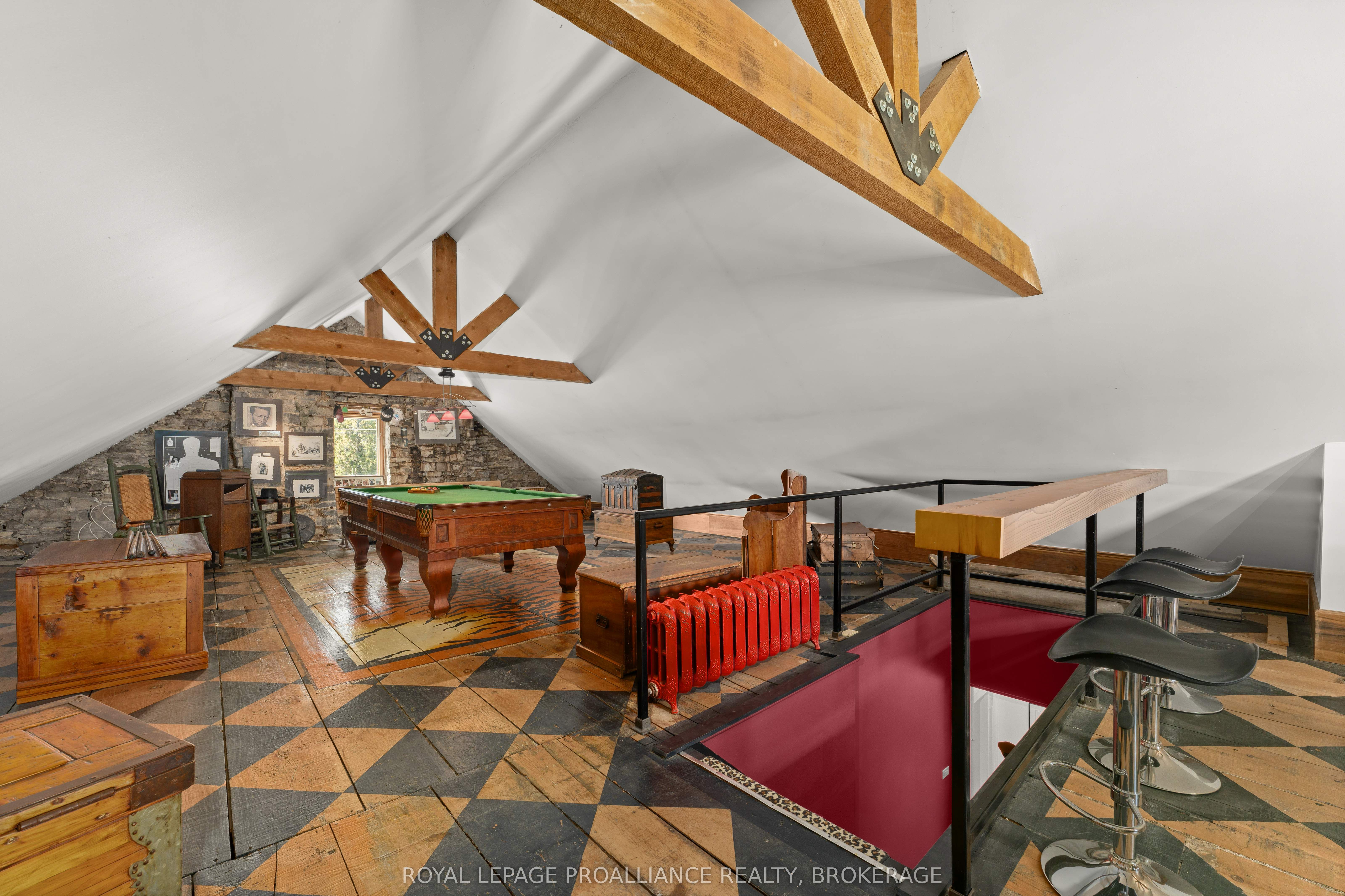 1863 Sydenham Road Property Photo 35