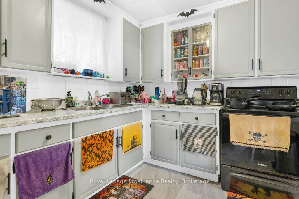 267 Foster Avenue Property Photo 7
