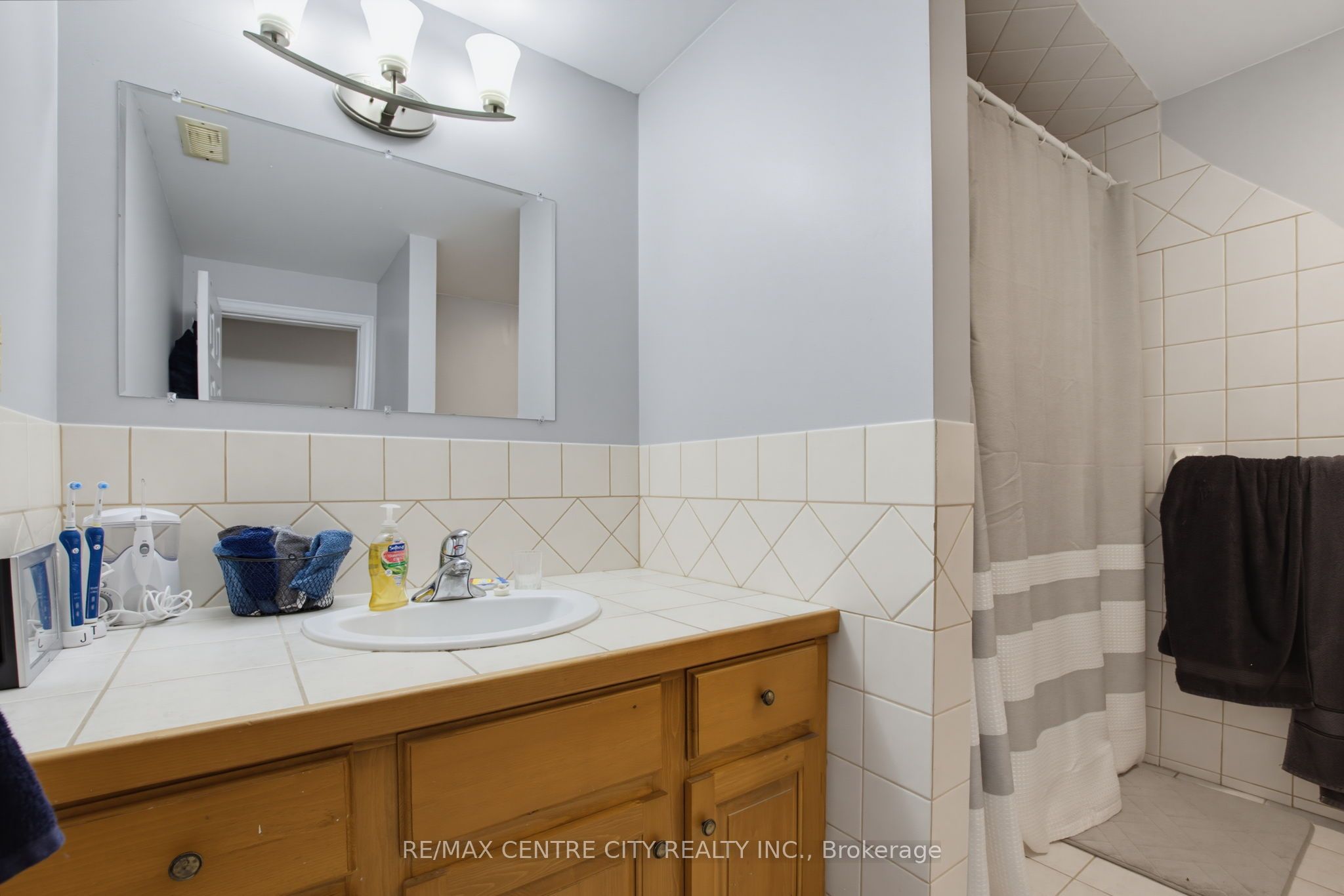 119 Anderson Avenue Property Photo 31