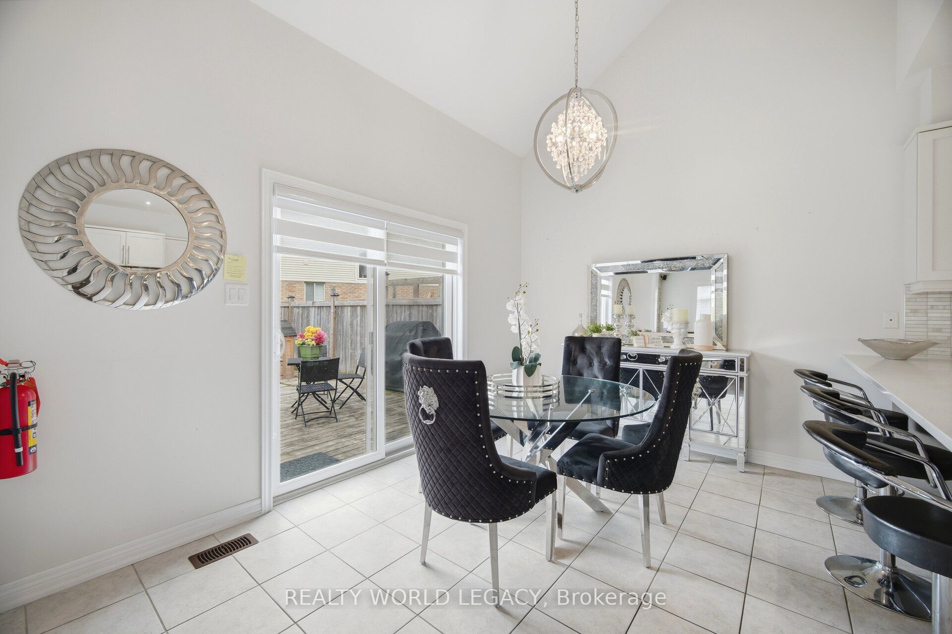 58 Doon Creek Street Property Photo 17