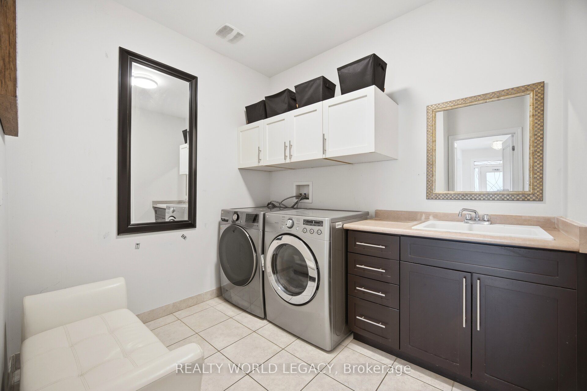 58 Doon Creek Street Property Photo 22
