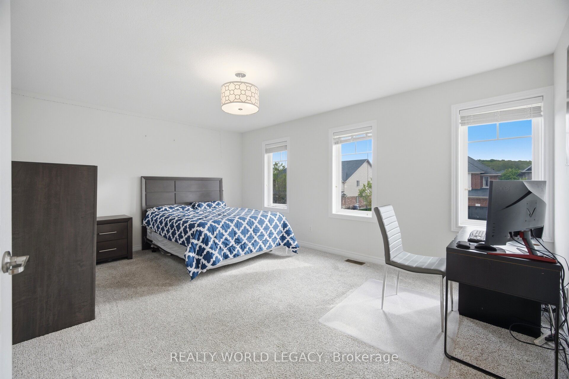 58 Doon Creek Street Property Photo 30
