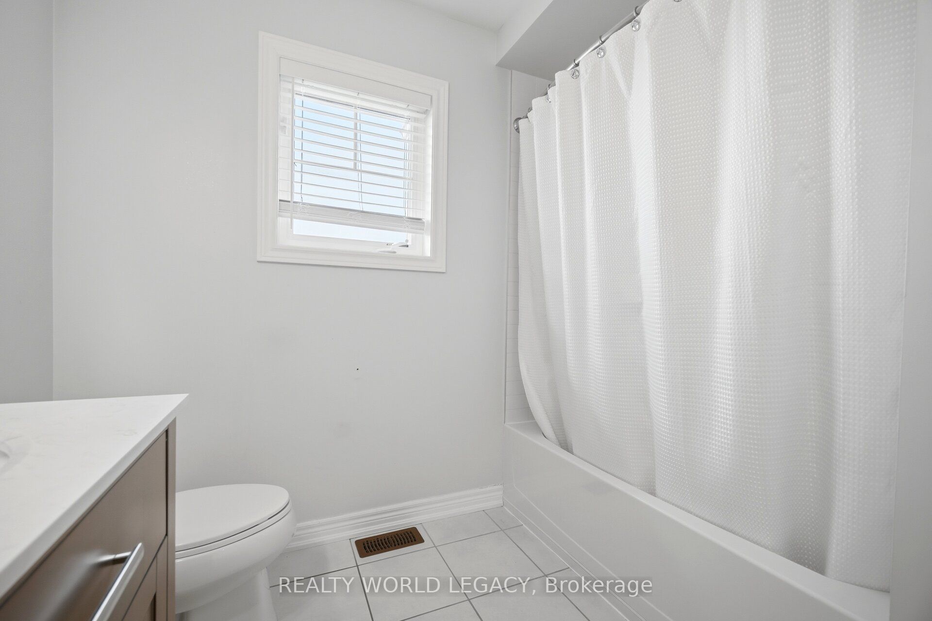 58 Doon Creek Street Property Photo 36