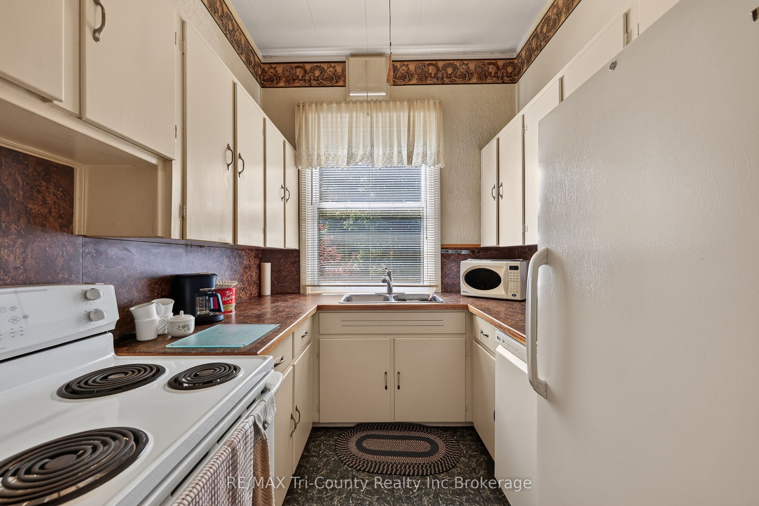 54427 Talbot Line Property Photo 8