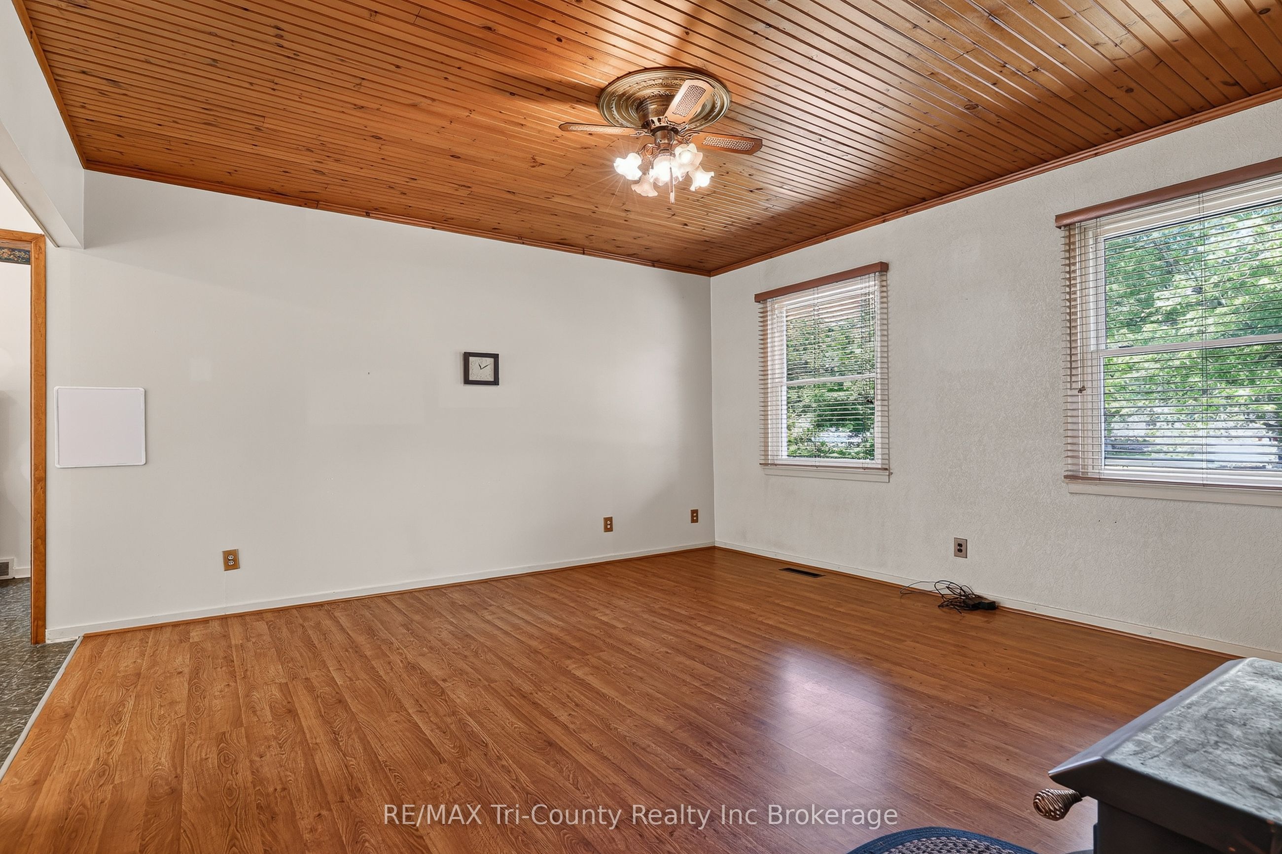 54427 Talbot Line Property Photo 9