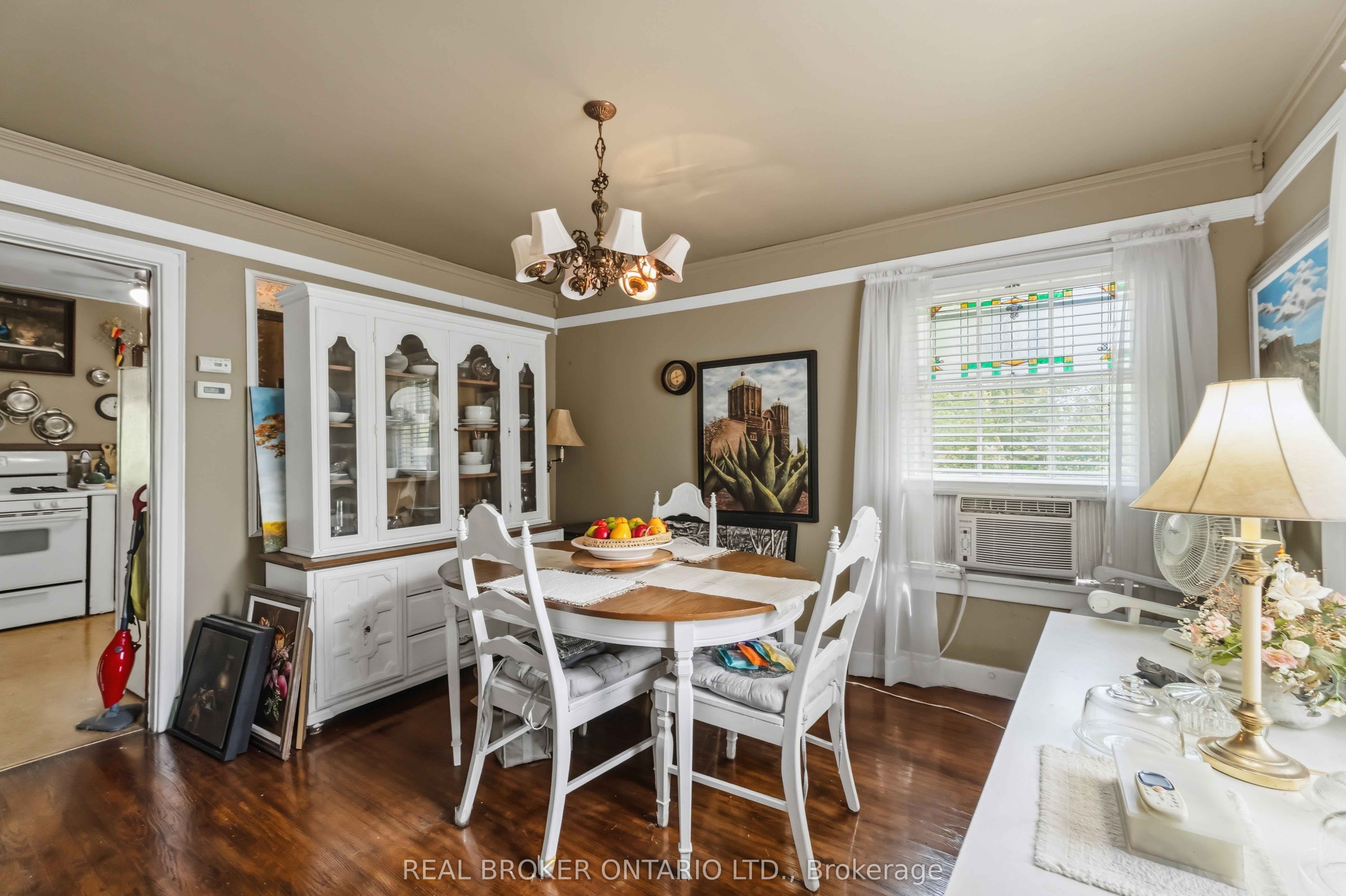 42 Price Avenue Property Photo 12
