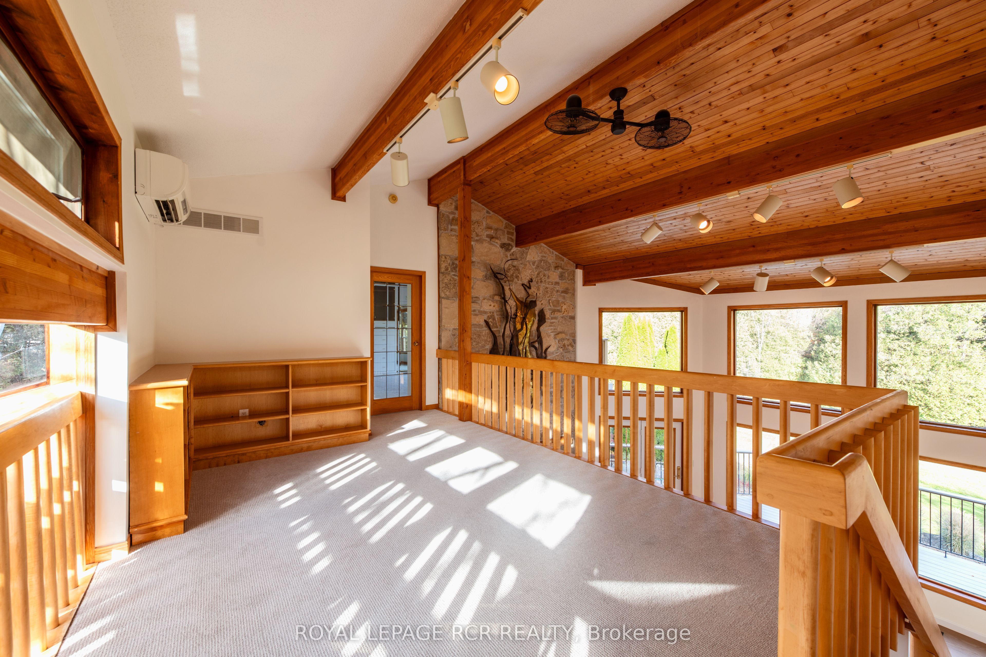 674189 Hurontario Street Property Photo 13