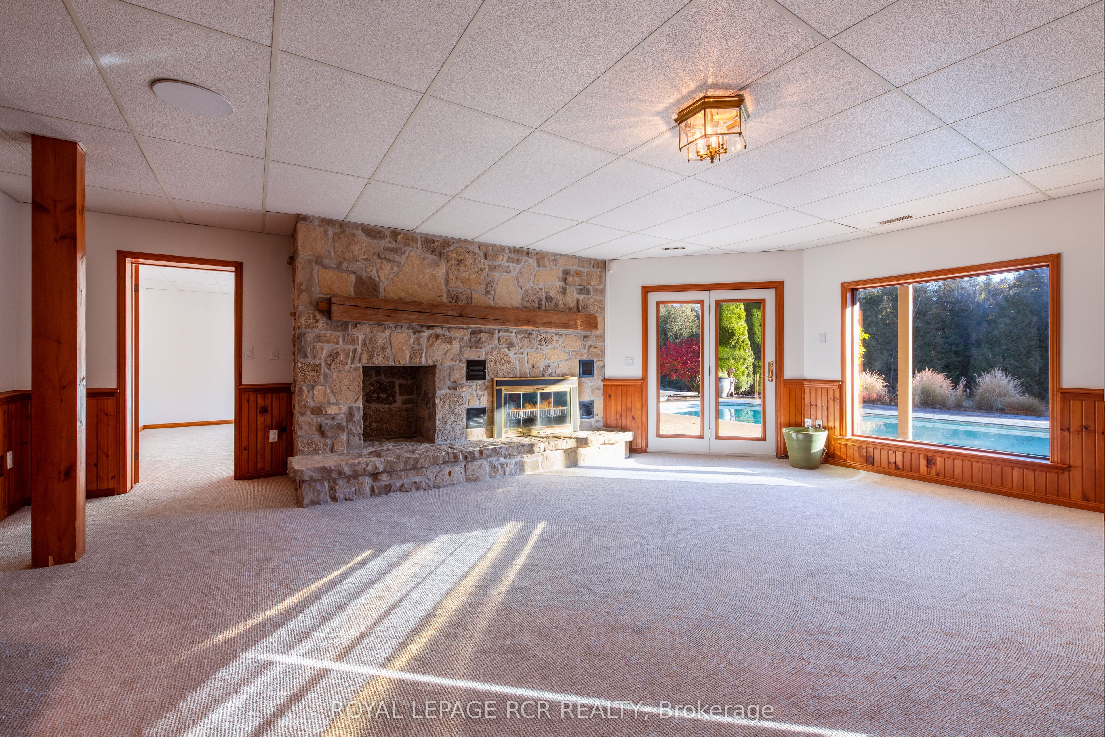 674189 Hurontario Street Property Photo 23