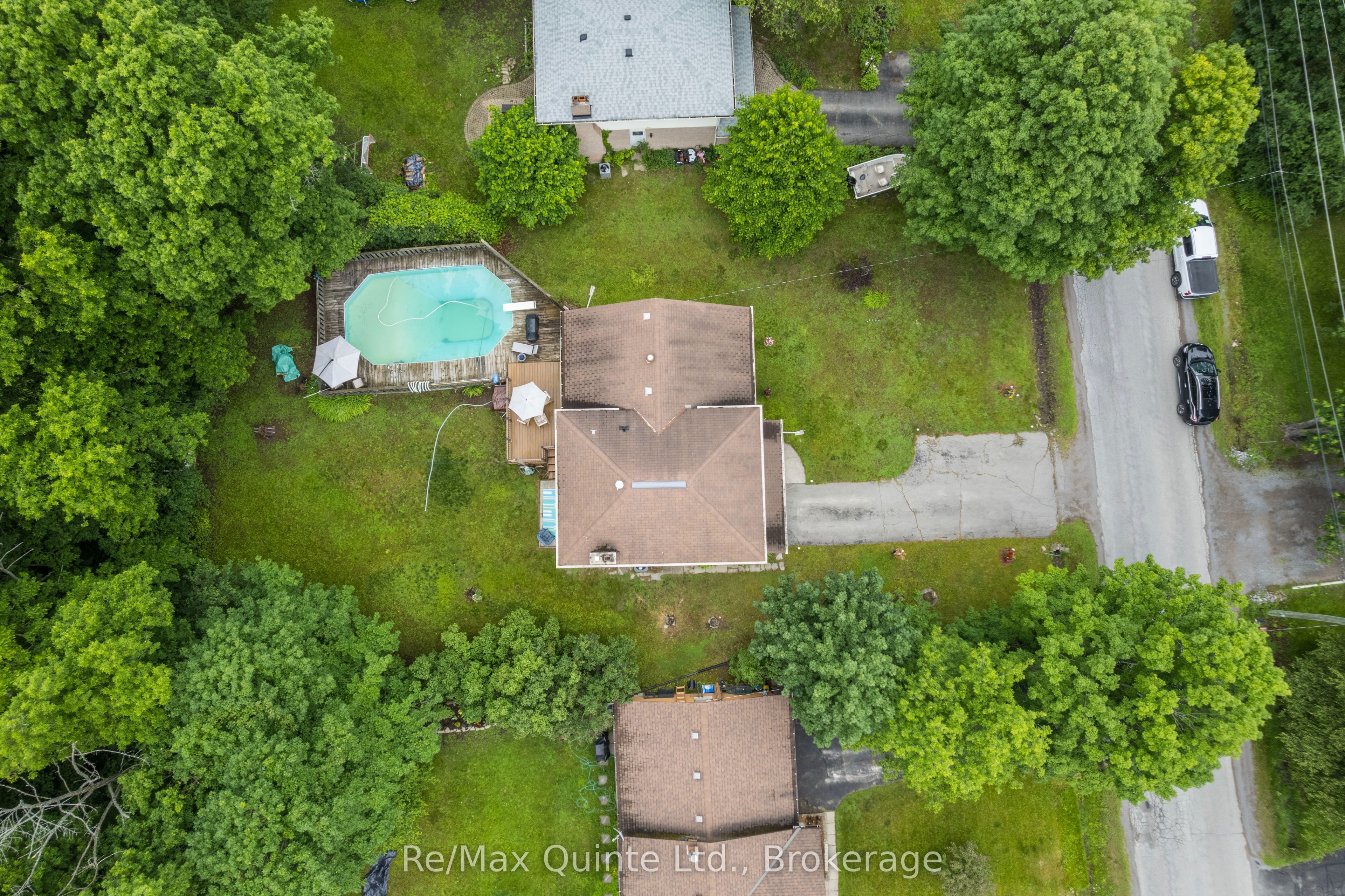 525 Whites Road Property Photo 6