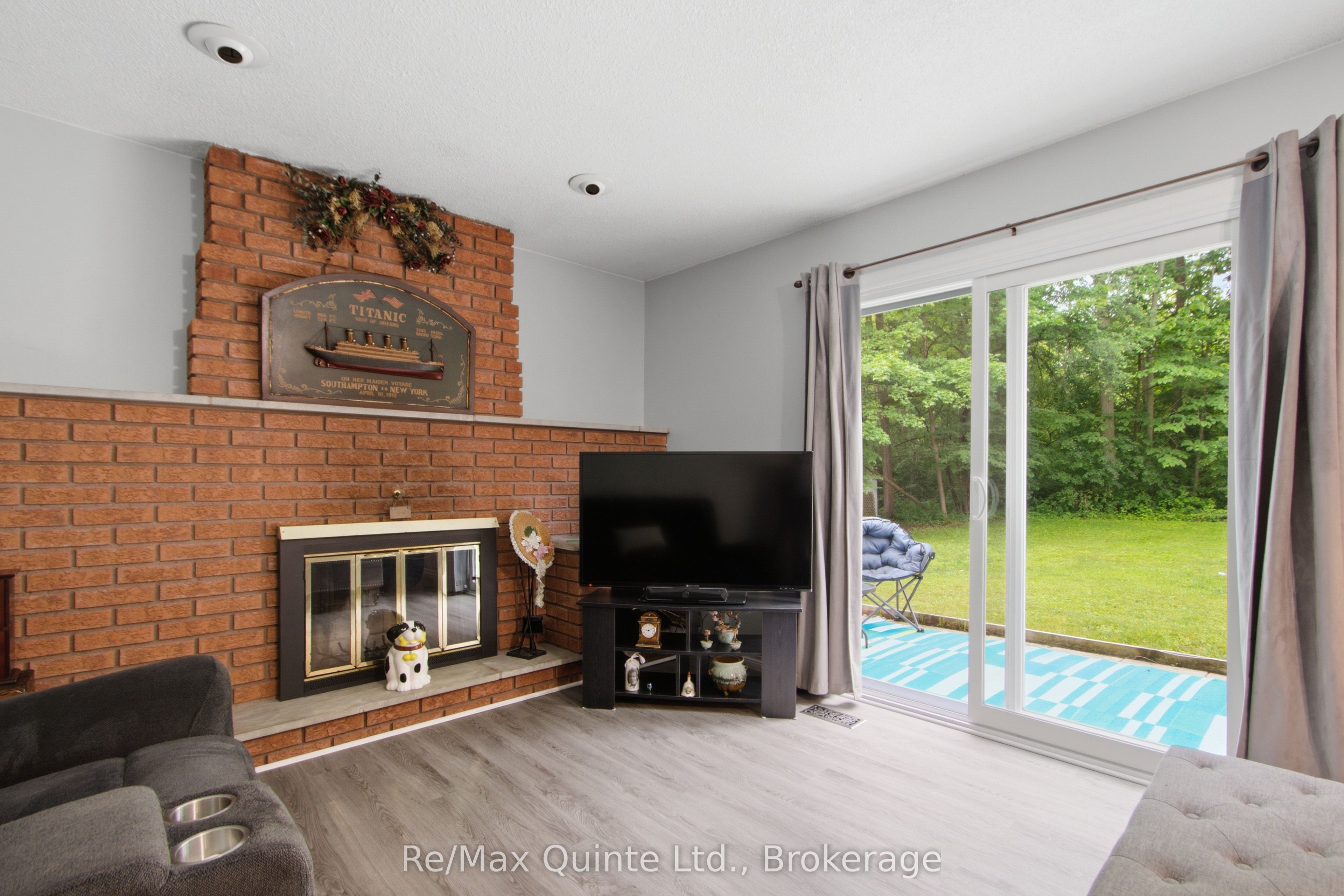 525 Whites Road Property Photo 10