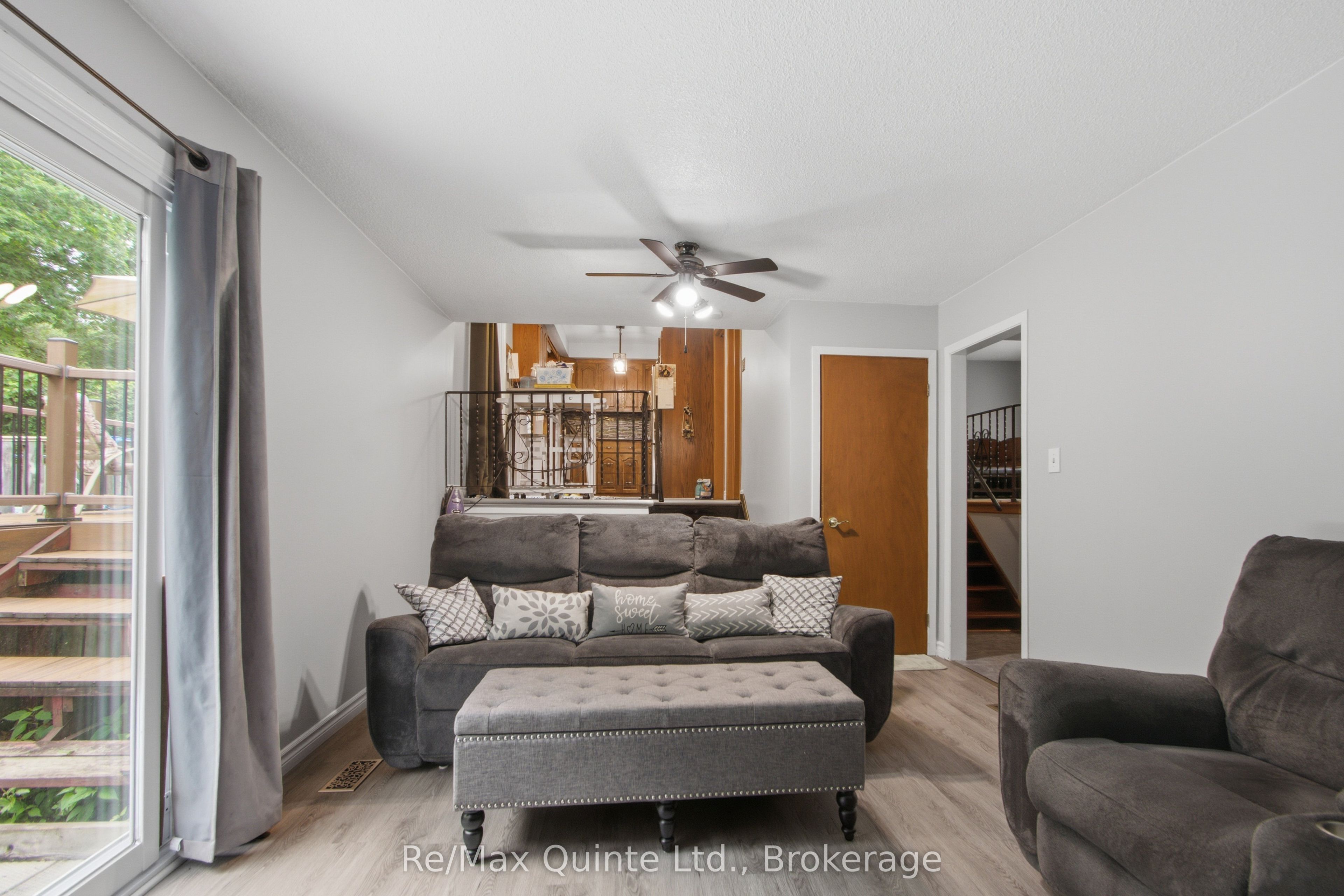 525 Whites Road Property Photo 11