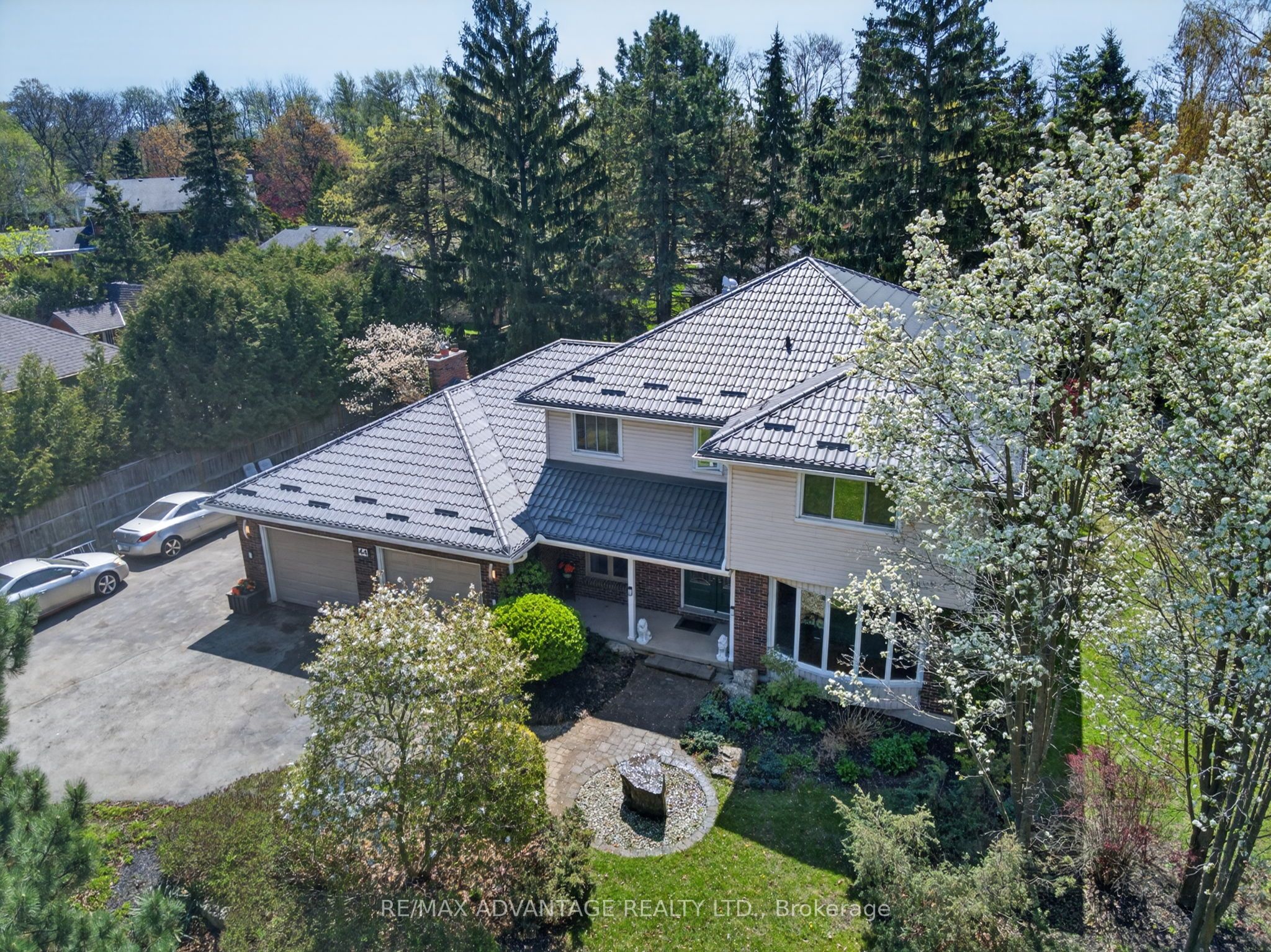44 Northcrest Drive Property Photo 1