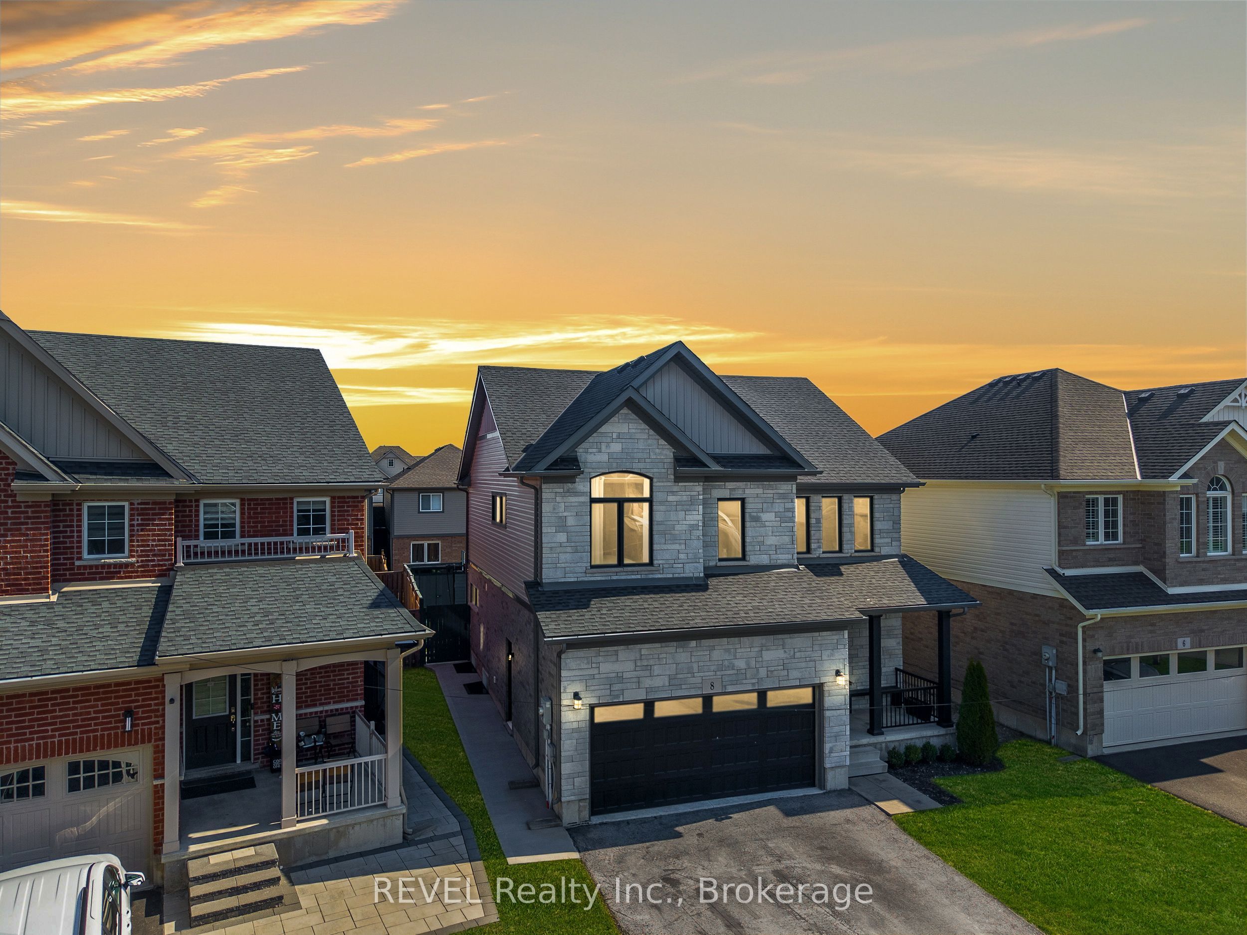 8 Elderberry Road Property Photo 1