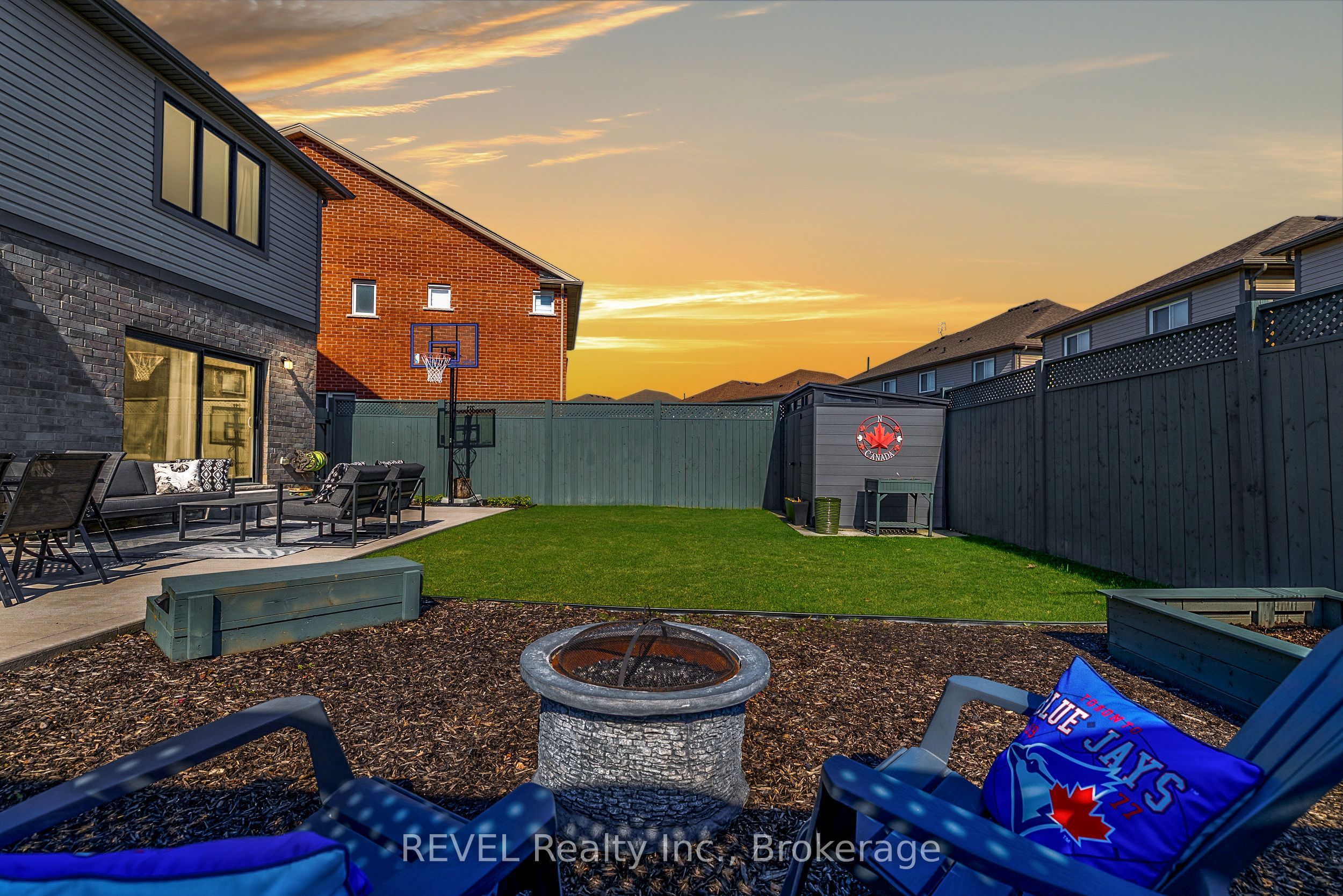 8 Elderberry Road Property Photo 8