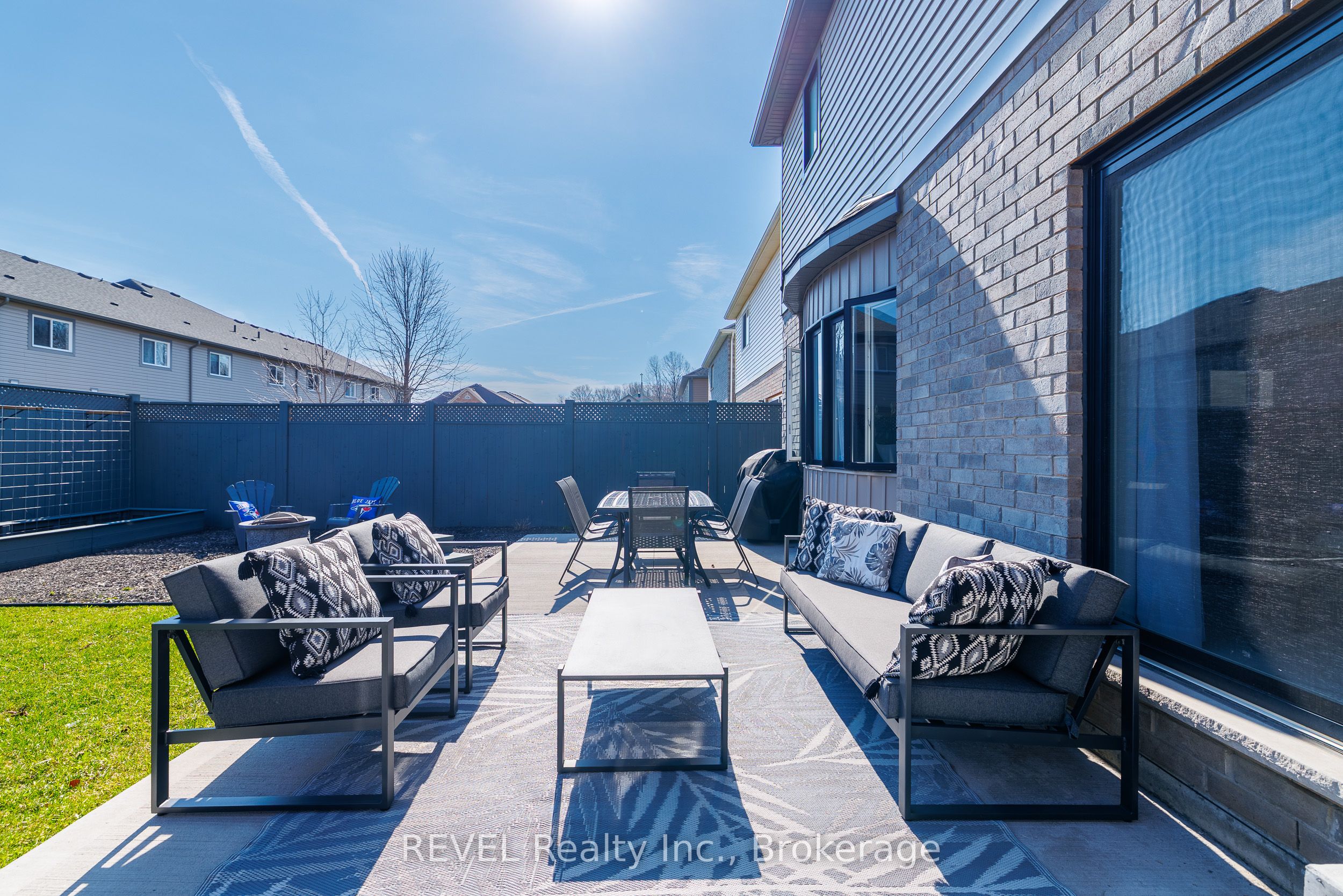 8 Elderberry Road Property Photo 9