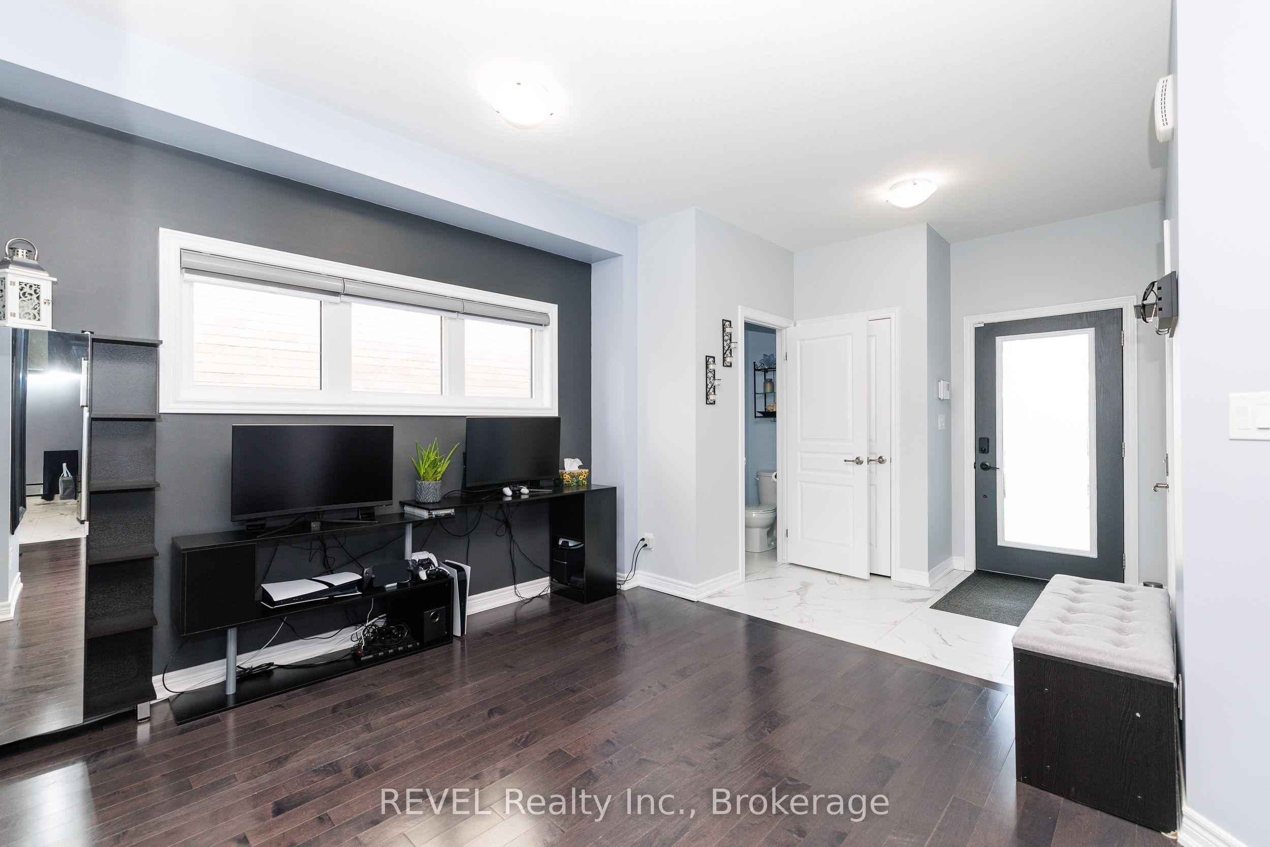 8 Elderberry Road Property Photo 15
