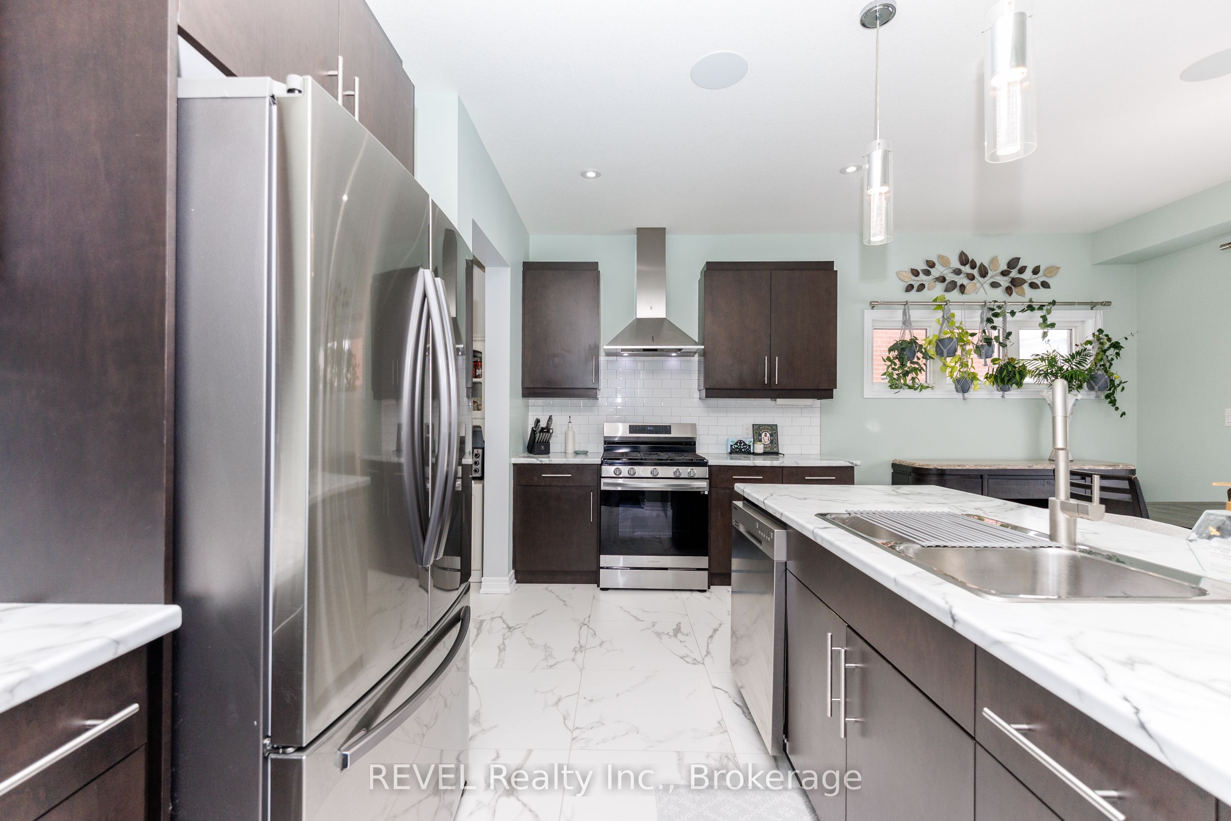 8 Elderberry Road Property Photo 21