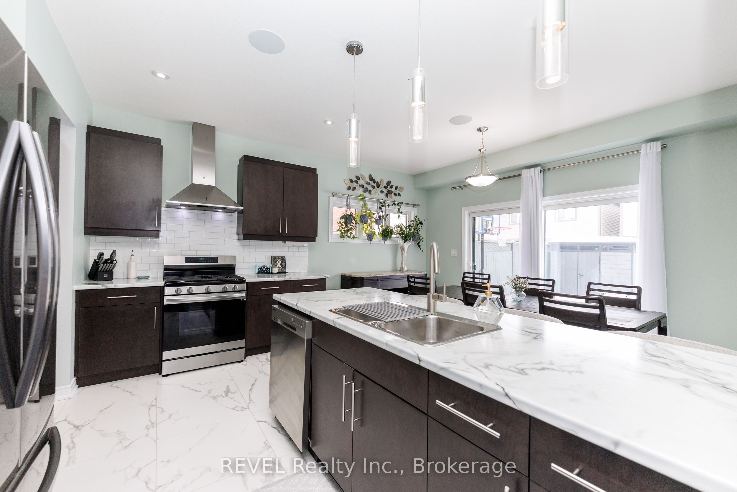 8 Elderberry Road Property Photo 22