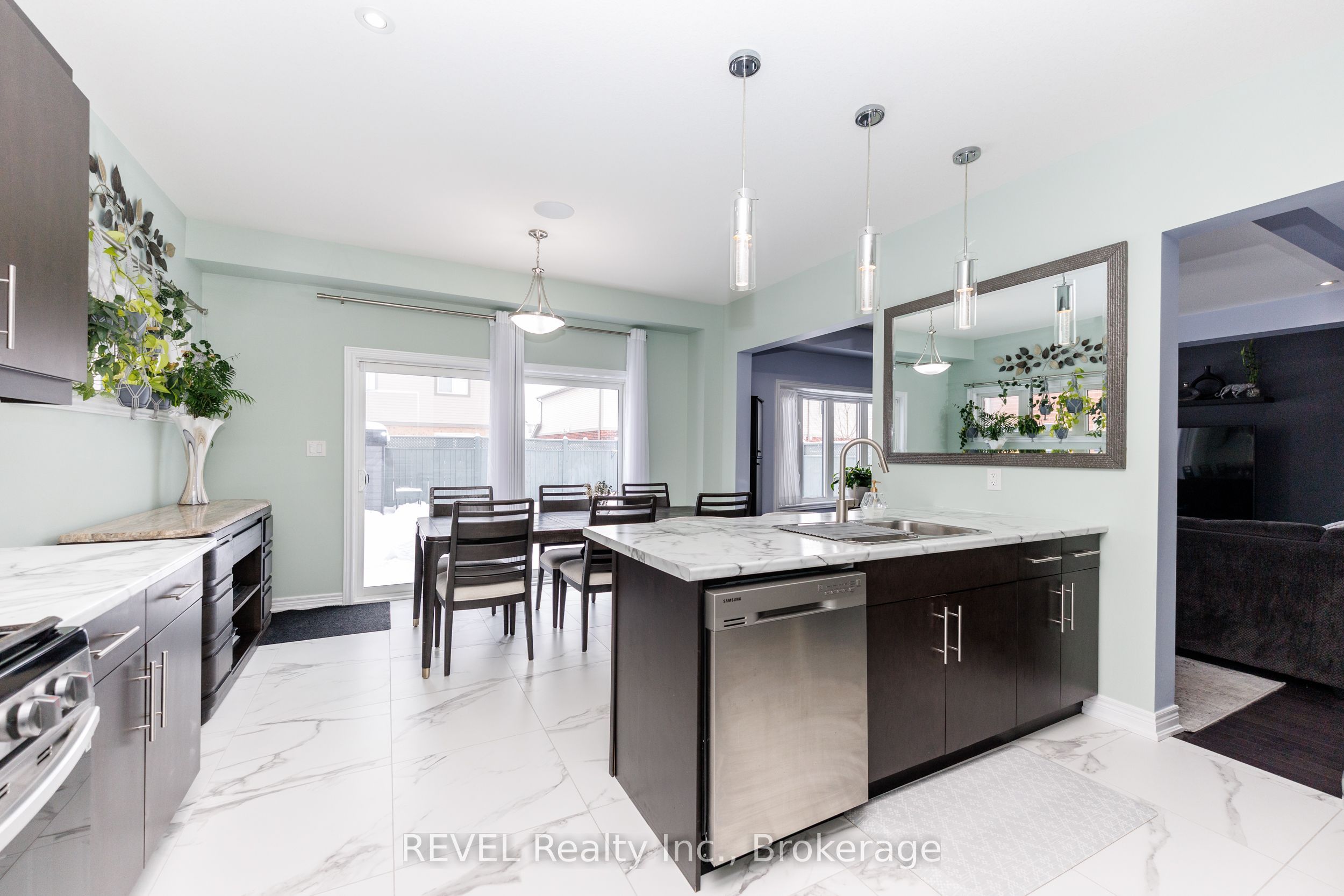 8 Elderberry Road Property Photo 23