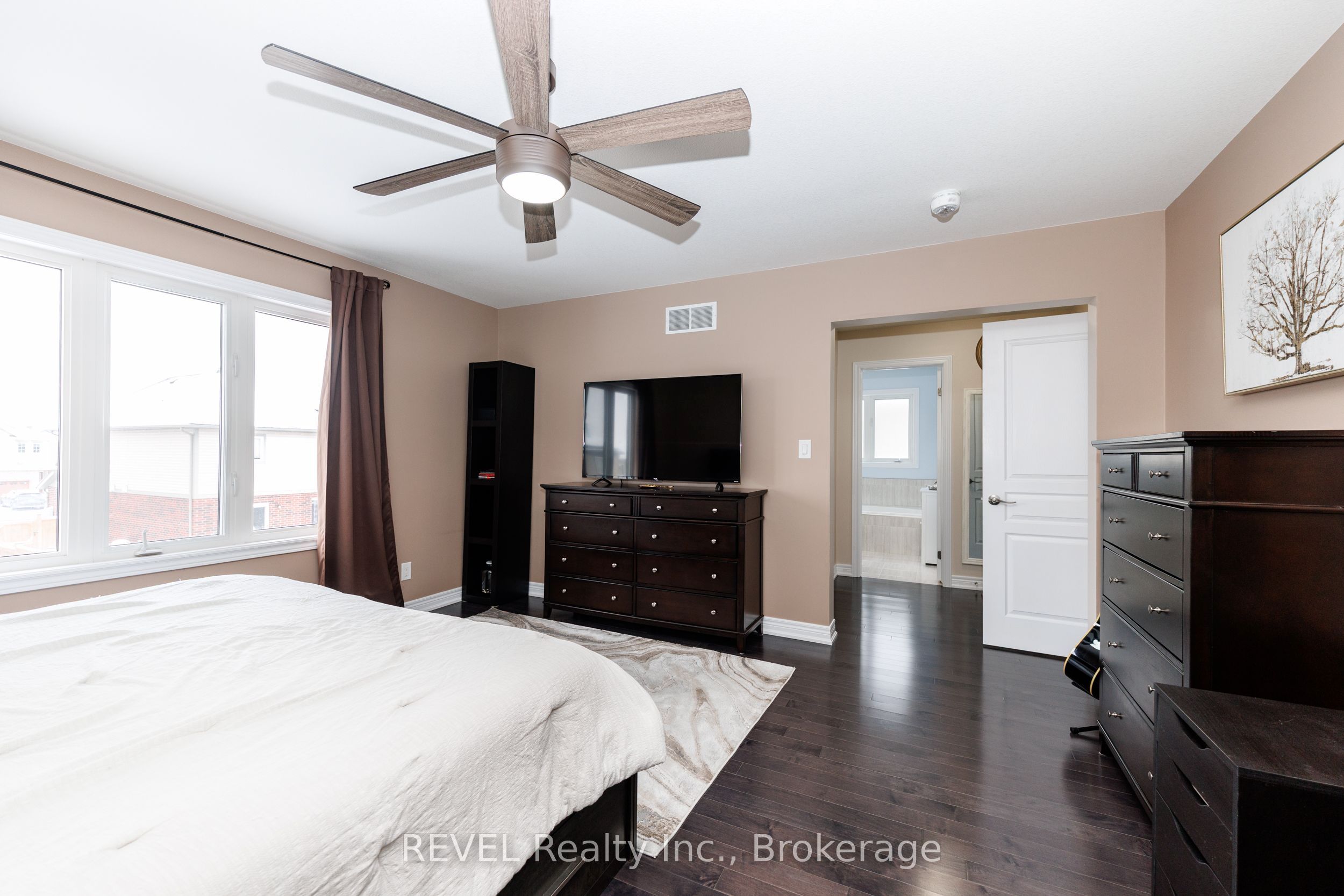 8 Elderberry Road Property Photo 33