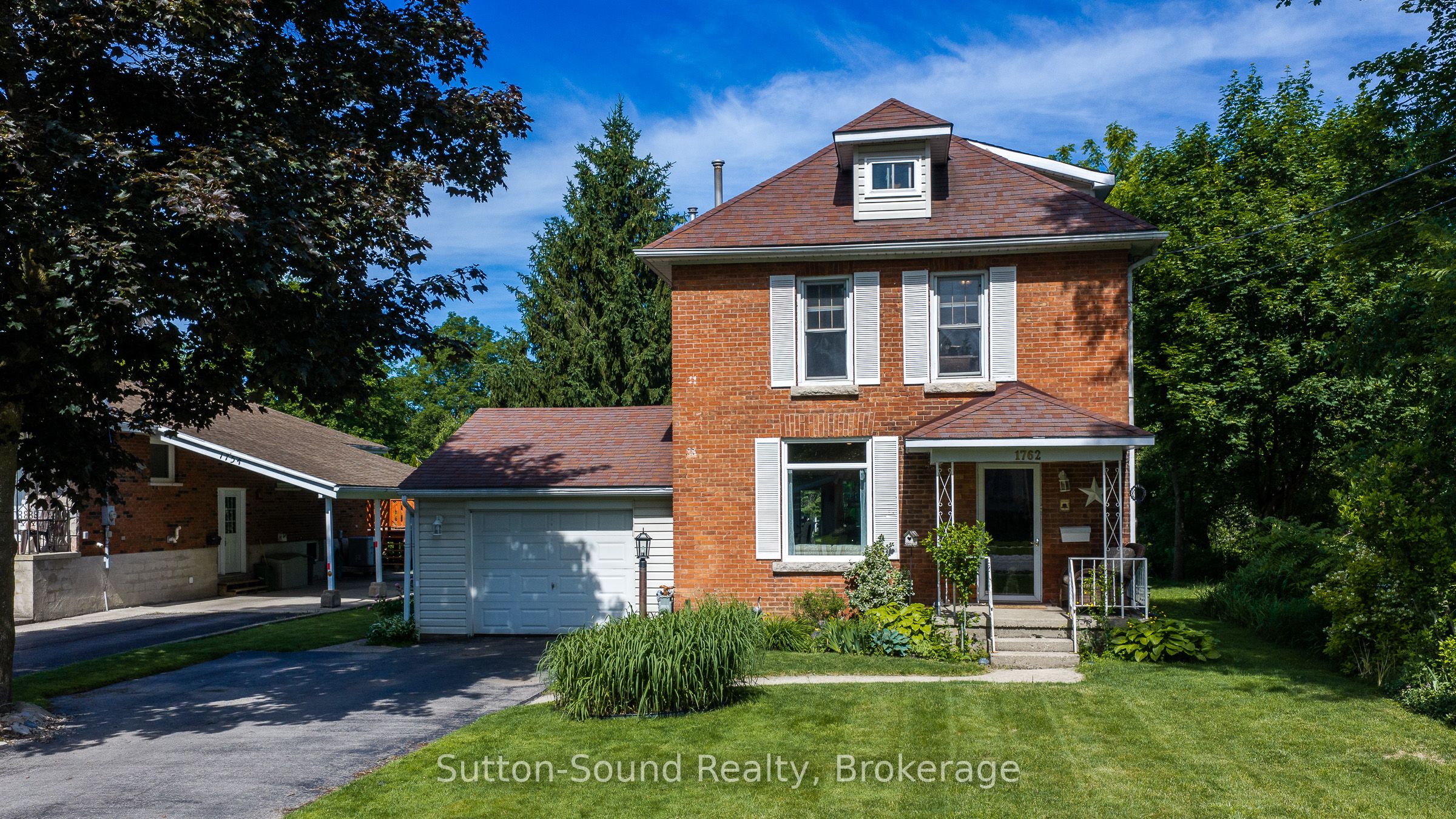 1762 6th Avenue E Property Photo 1