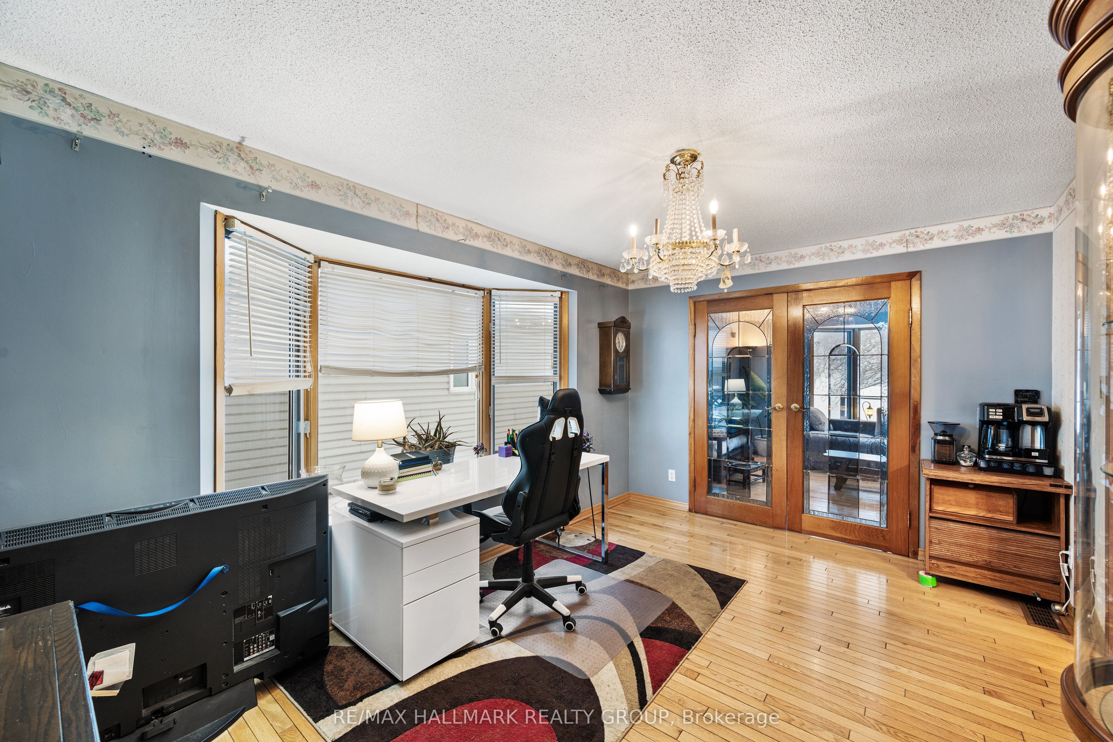 477 Duvernay Drive Property Photo 16