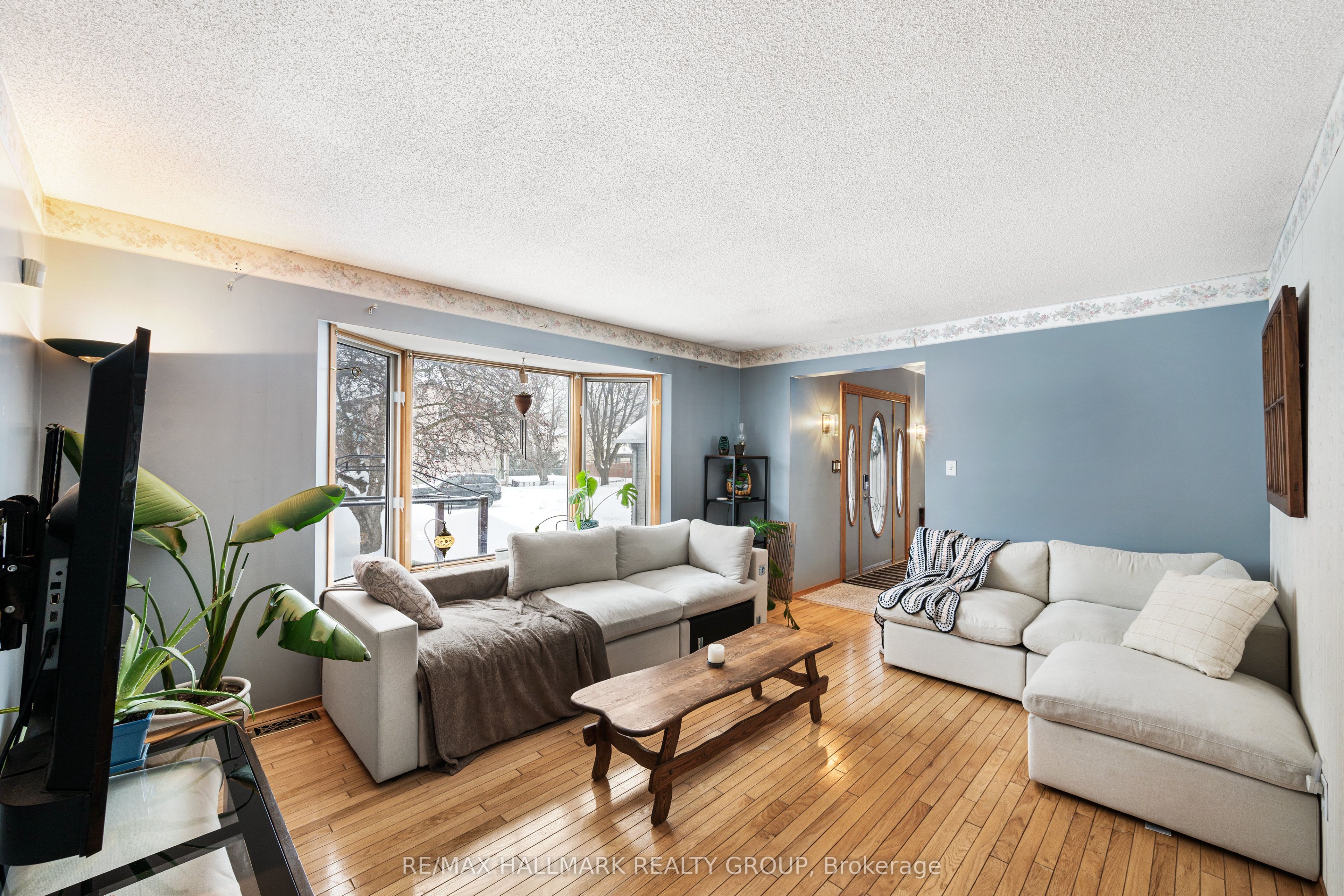 477 Duvernay Drive Property Photo 19