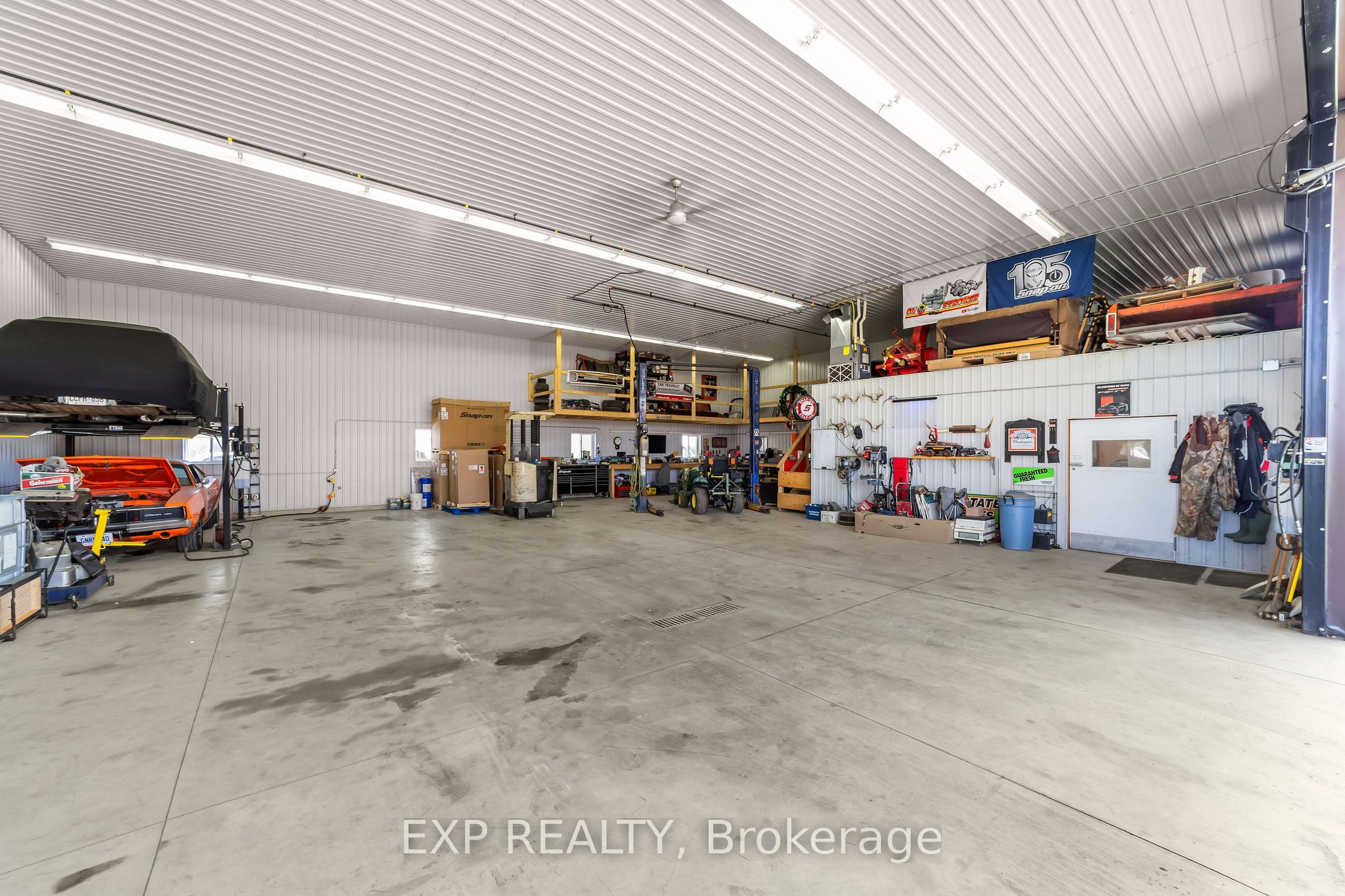 9221 Hickory Drive Property Photo 30
