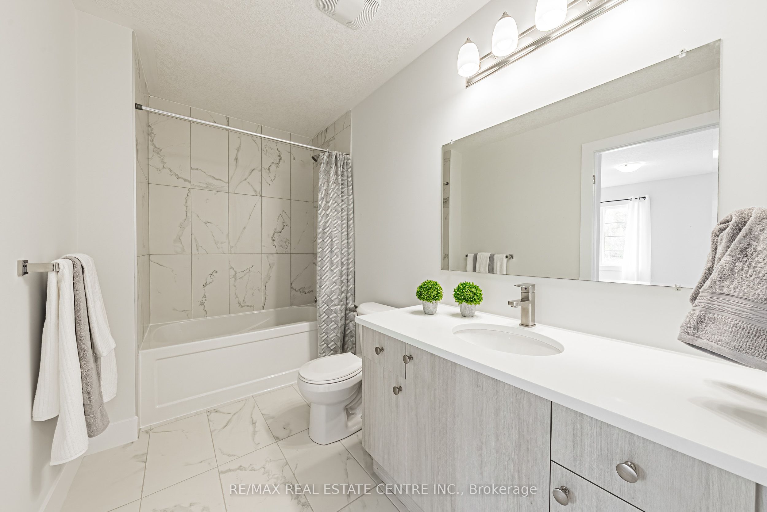 546 Benninger Drive Property Photo 33