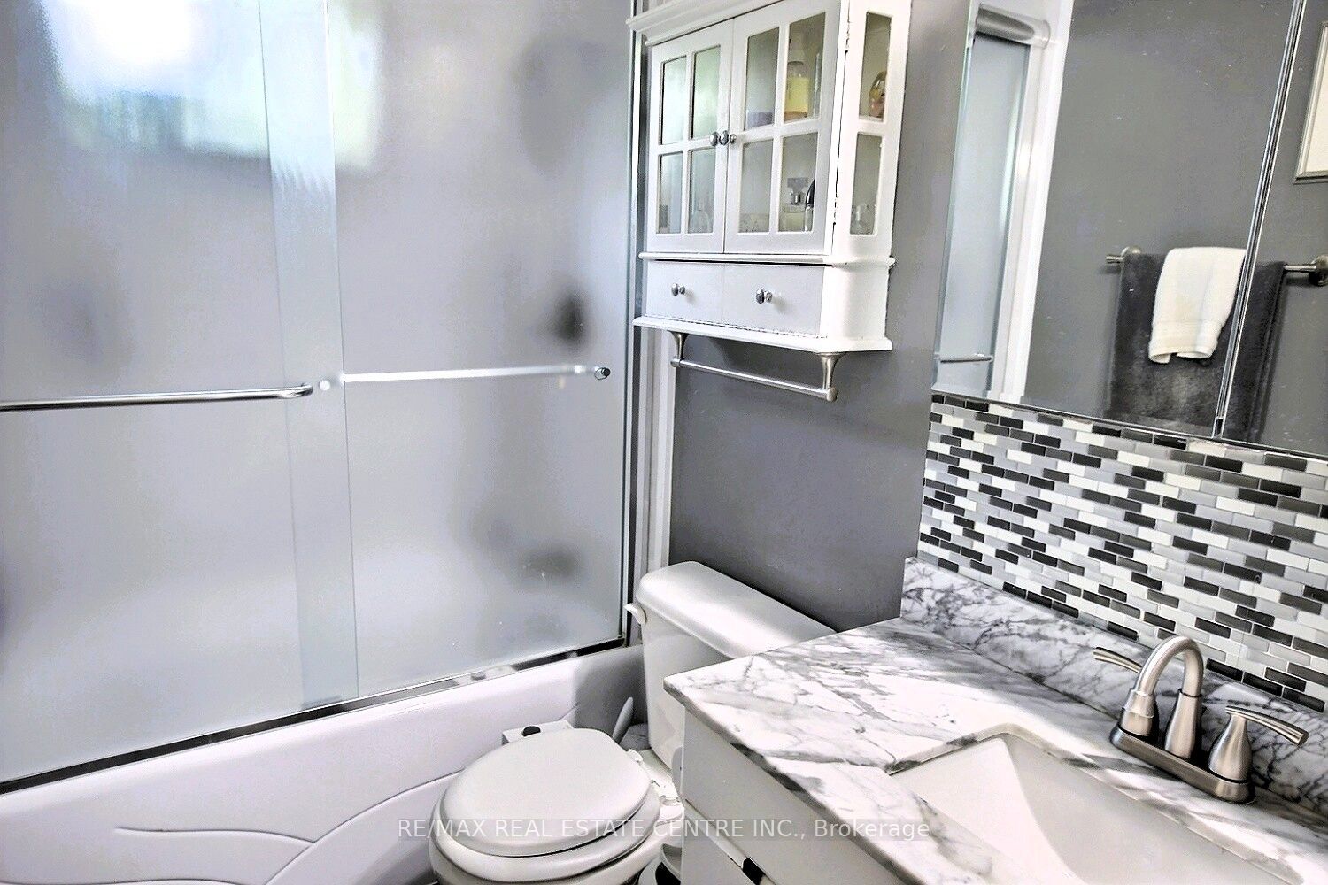 541 Parkview Crescent Property Photo 12