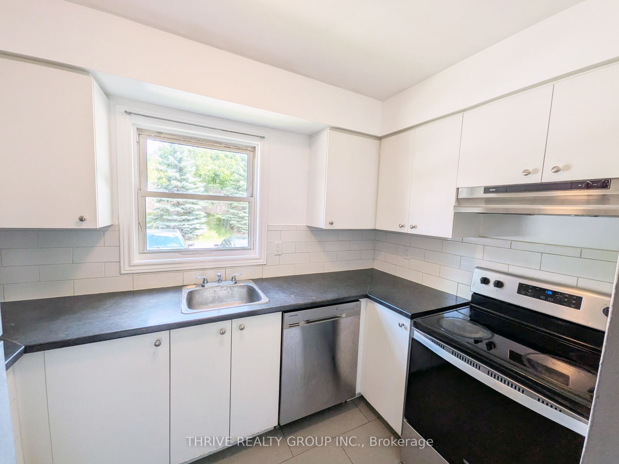 470 Second Street 16 Property Photo 4