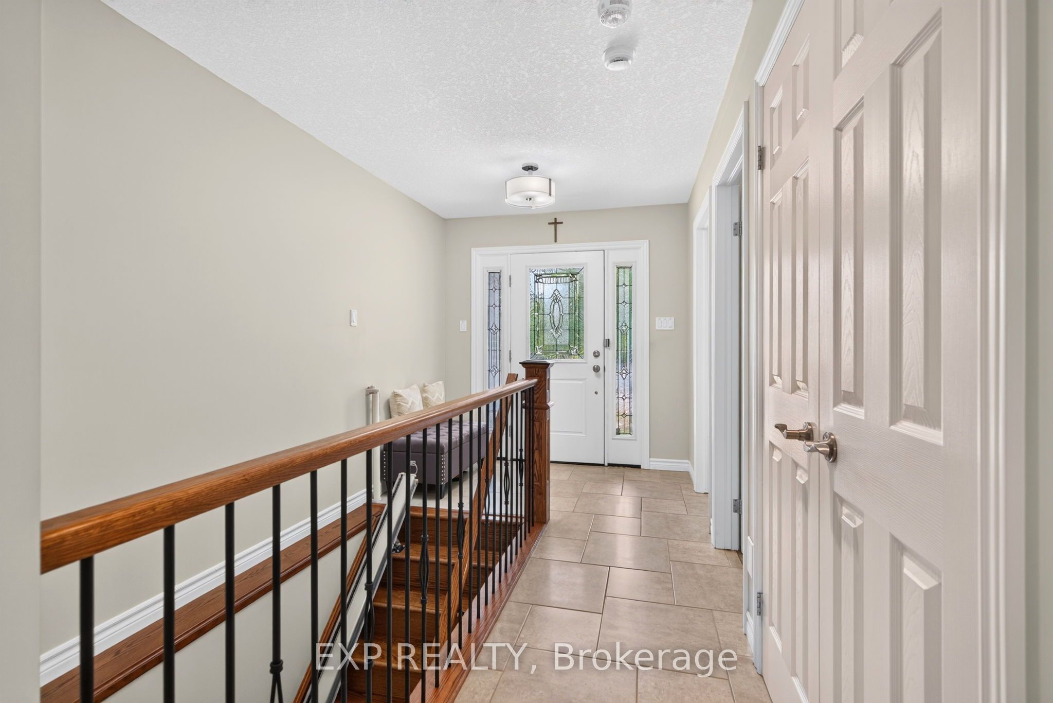 6 Caverhill Crescent Property Photo 4