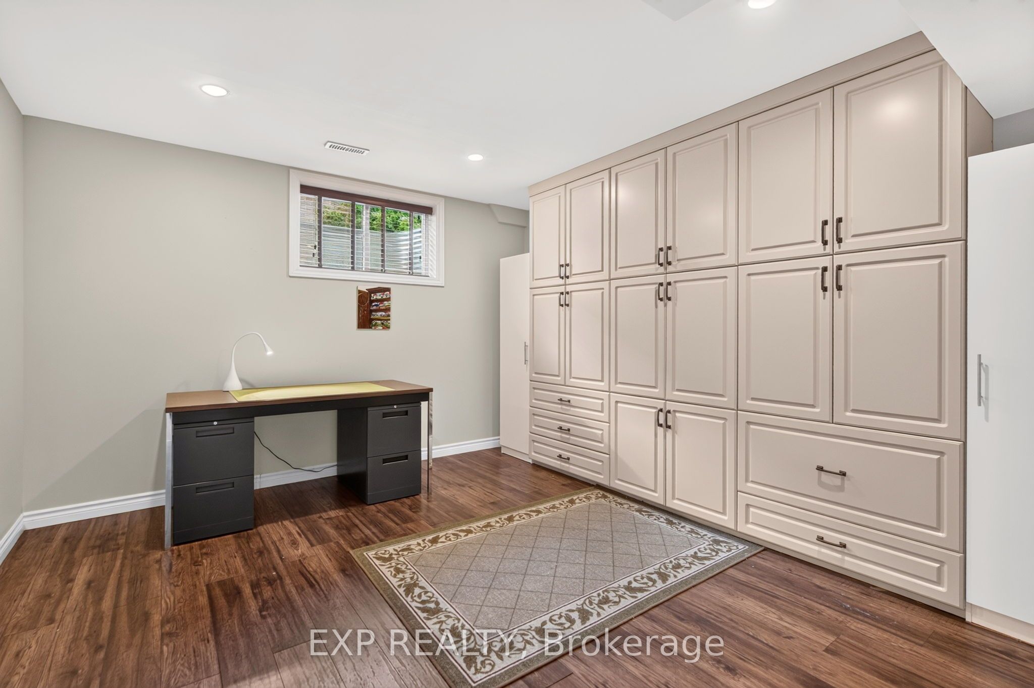 6 Caverhill Crescent Property Photo 23