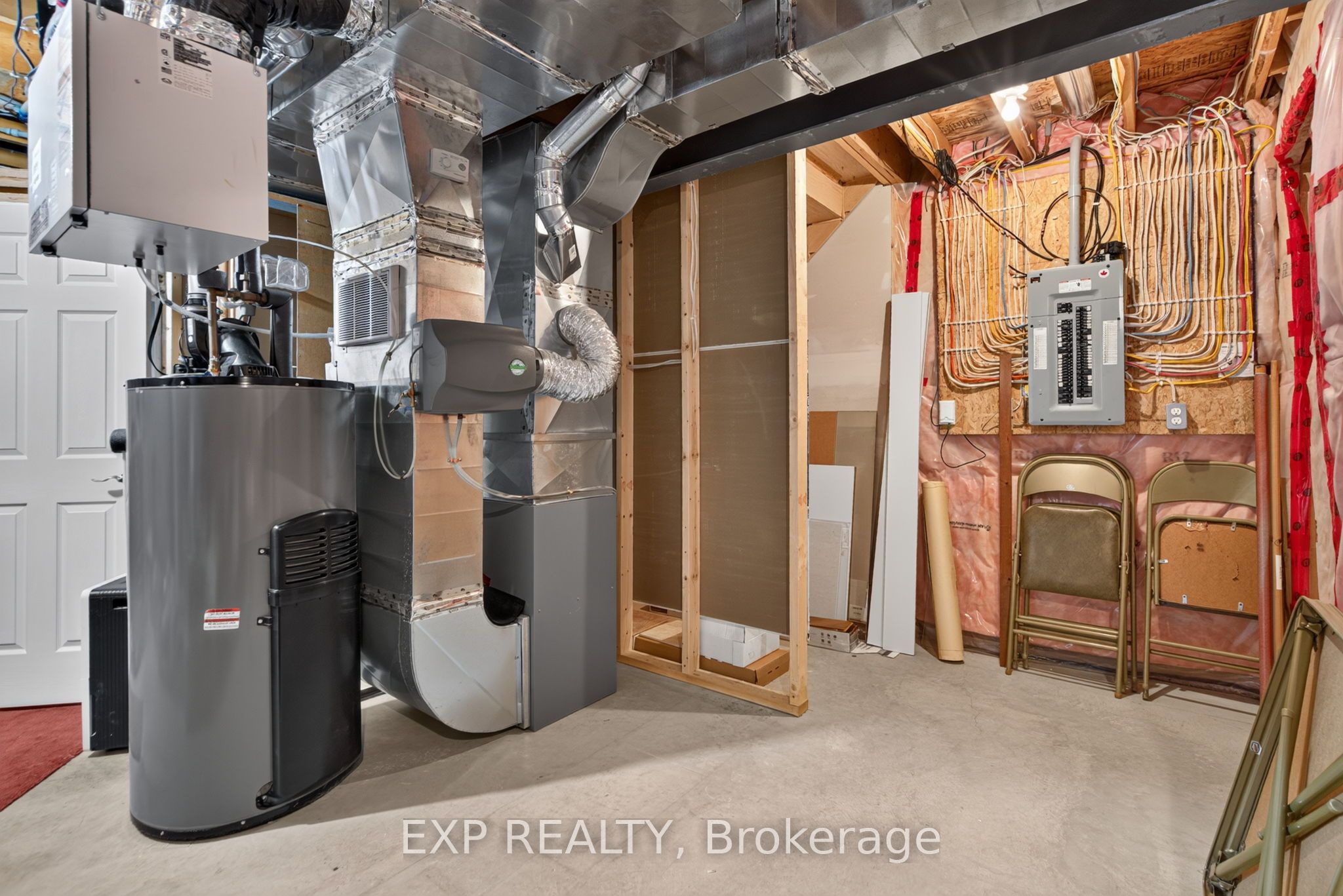 6 Caverhill Crescent Property Photo 27