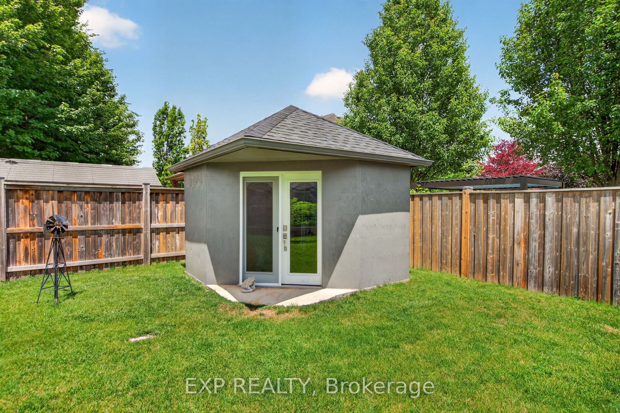6 Caverhill Crescent Property Photo 29