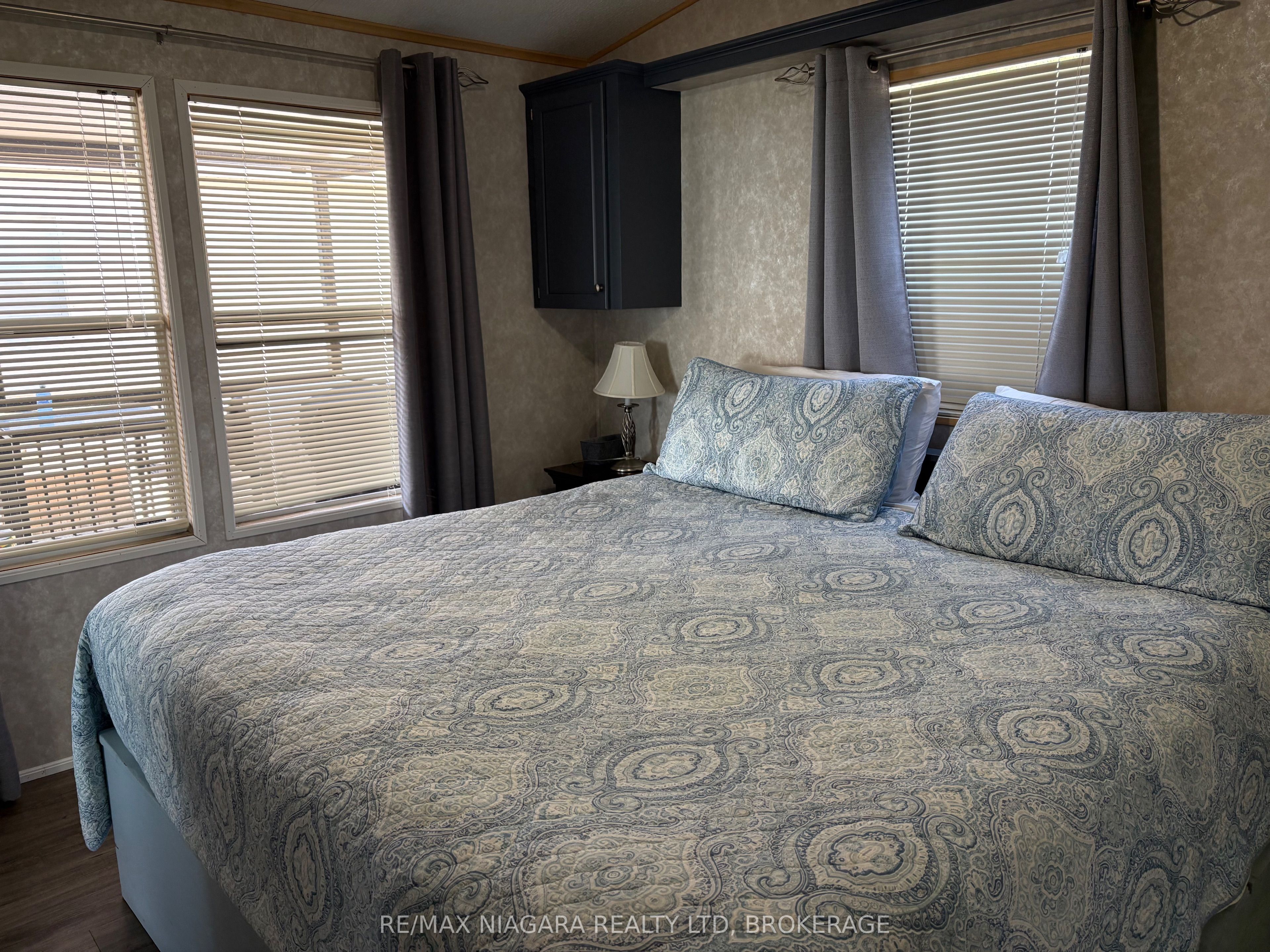 5 Wyldewood Property Photo 15