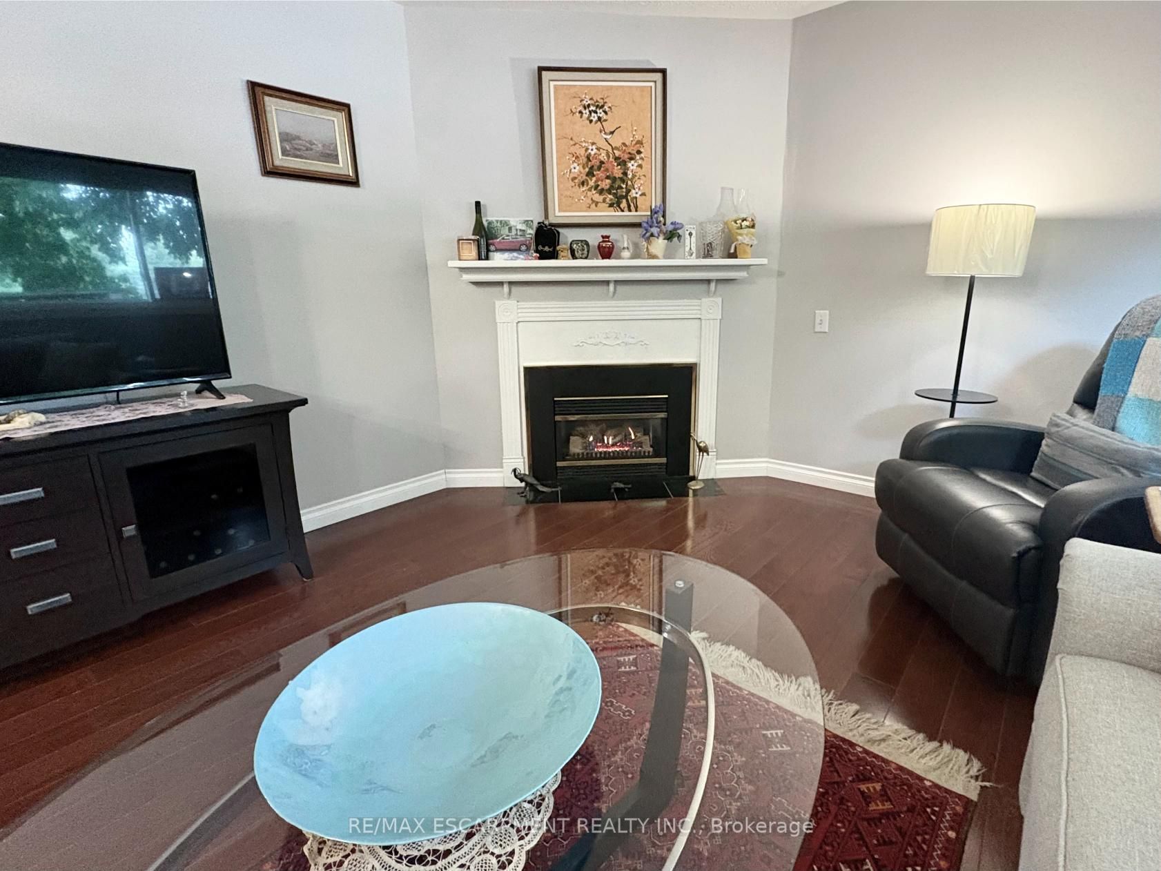 227 Silverbirch Boulevard Property Photo 17