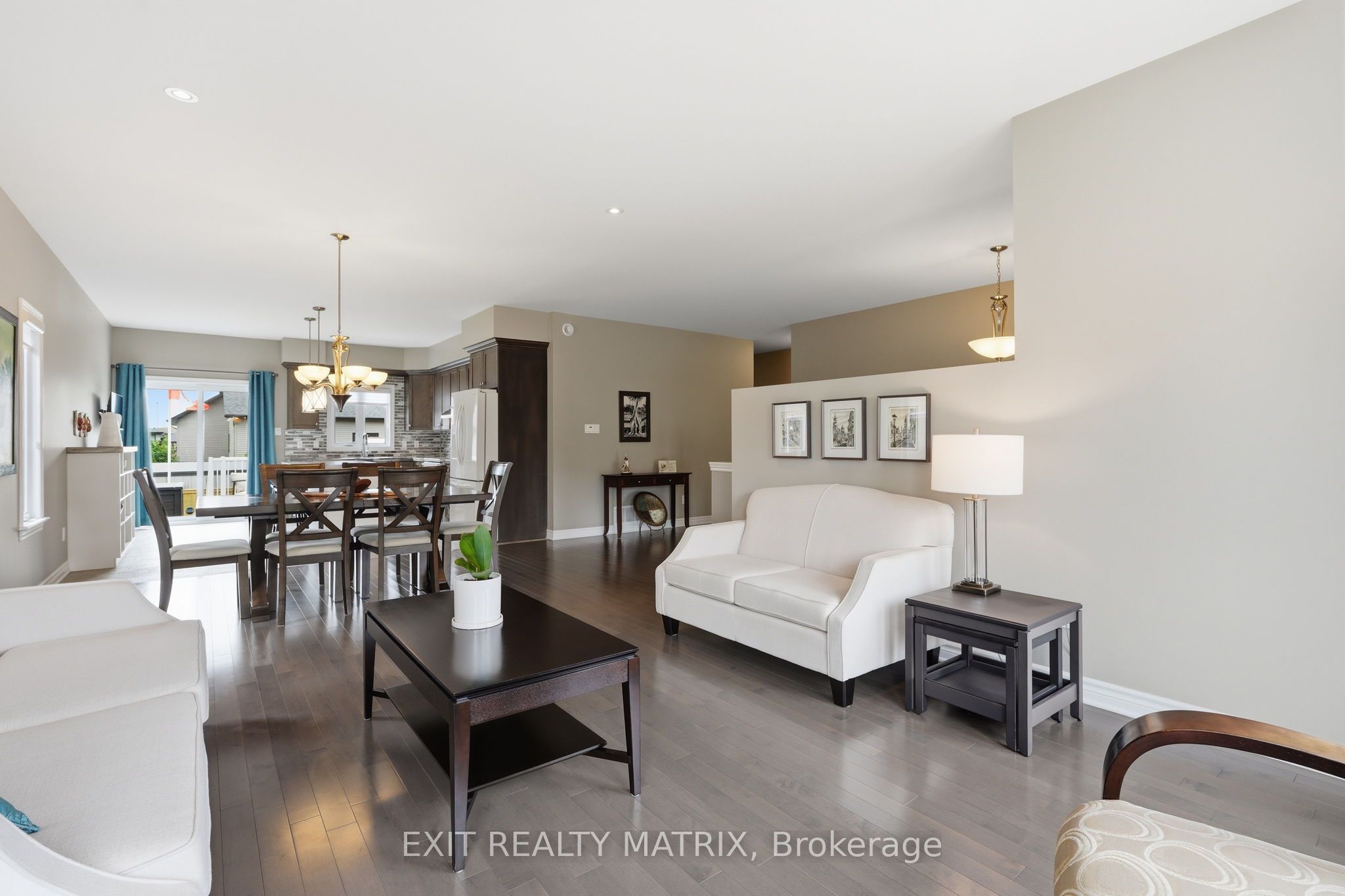309 Colmar Street Property Photo 6