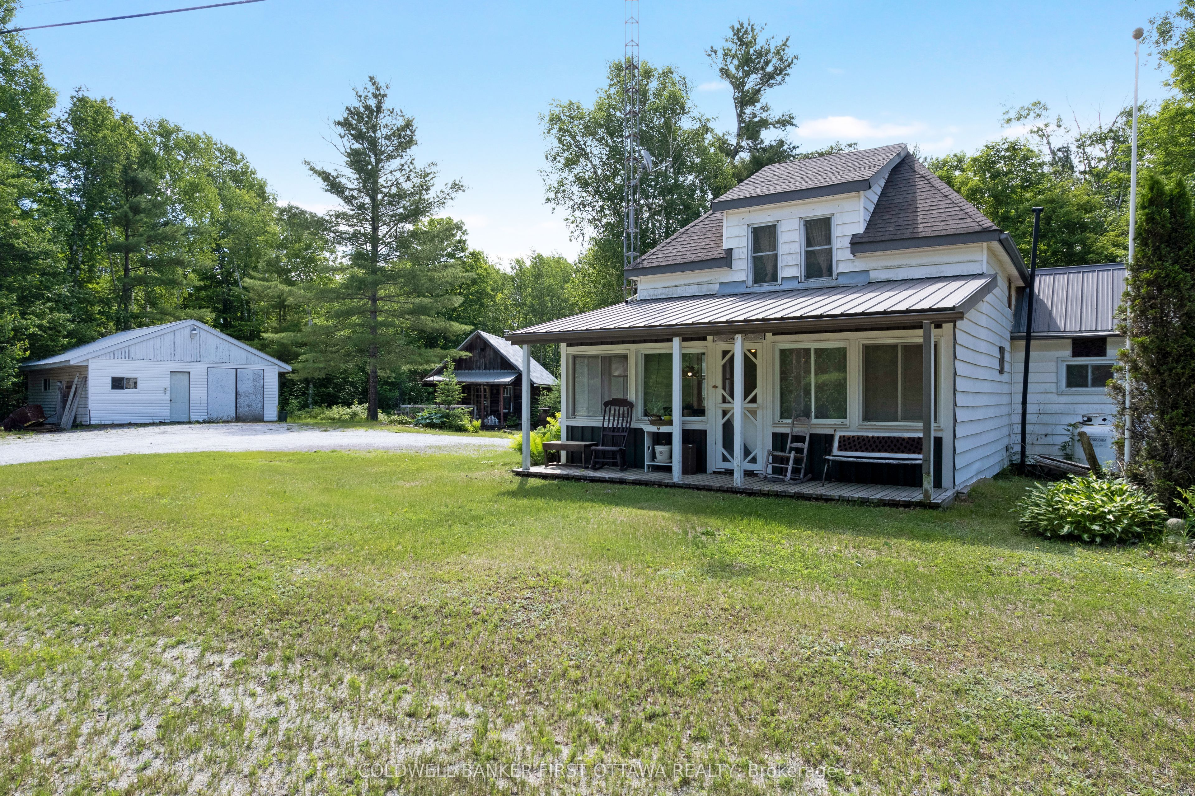 2625 Ardoch Road Property Photo 9