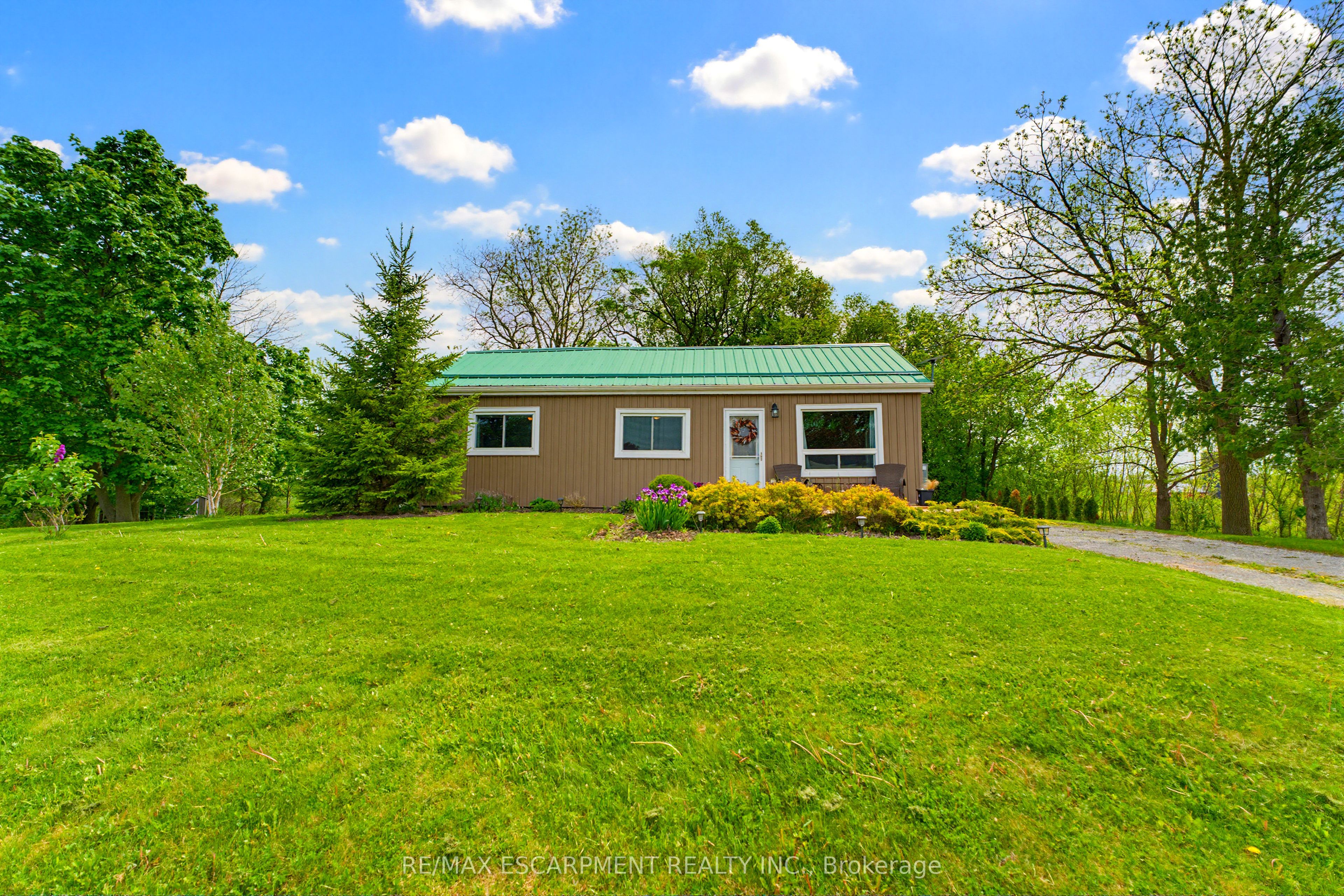 1390 Mckenzie Road Property Photo 3