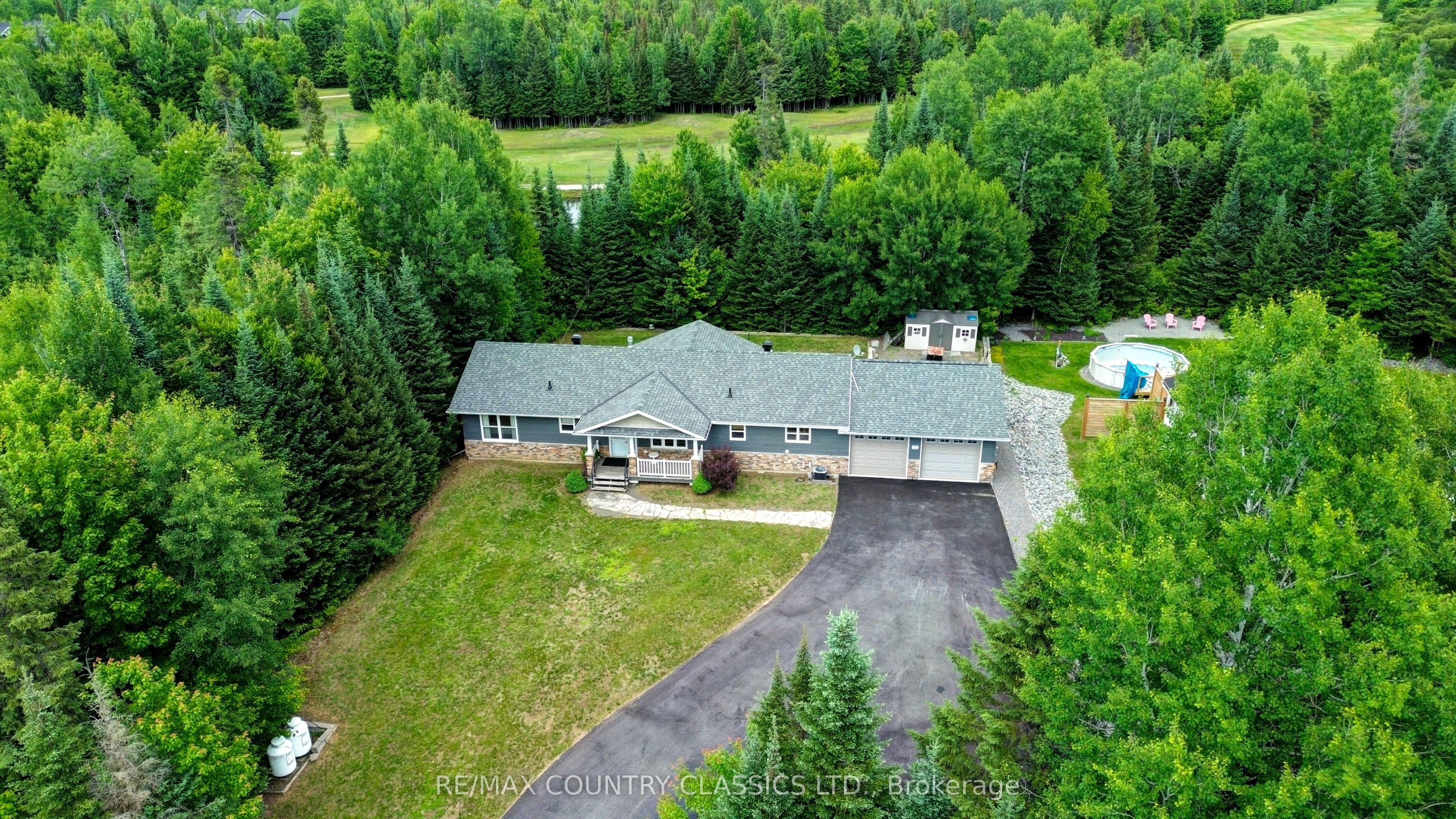 42 Nicklaus Drive Property Photo 7