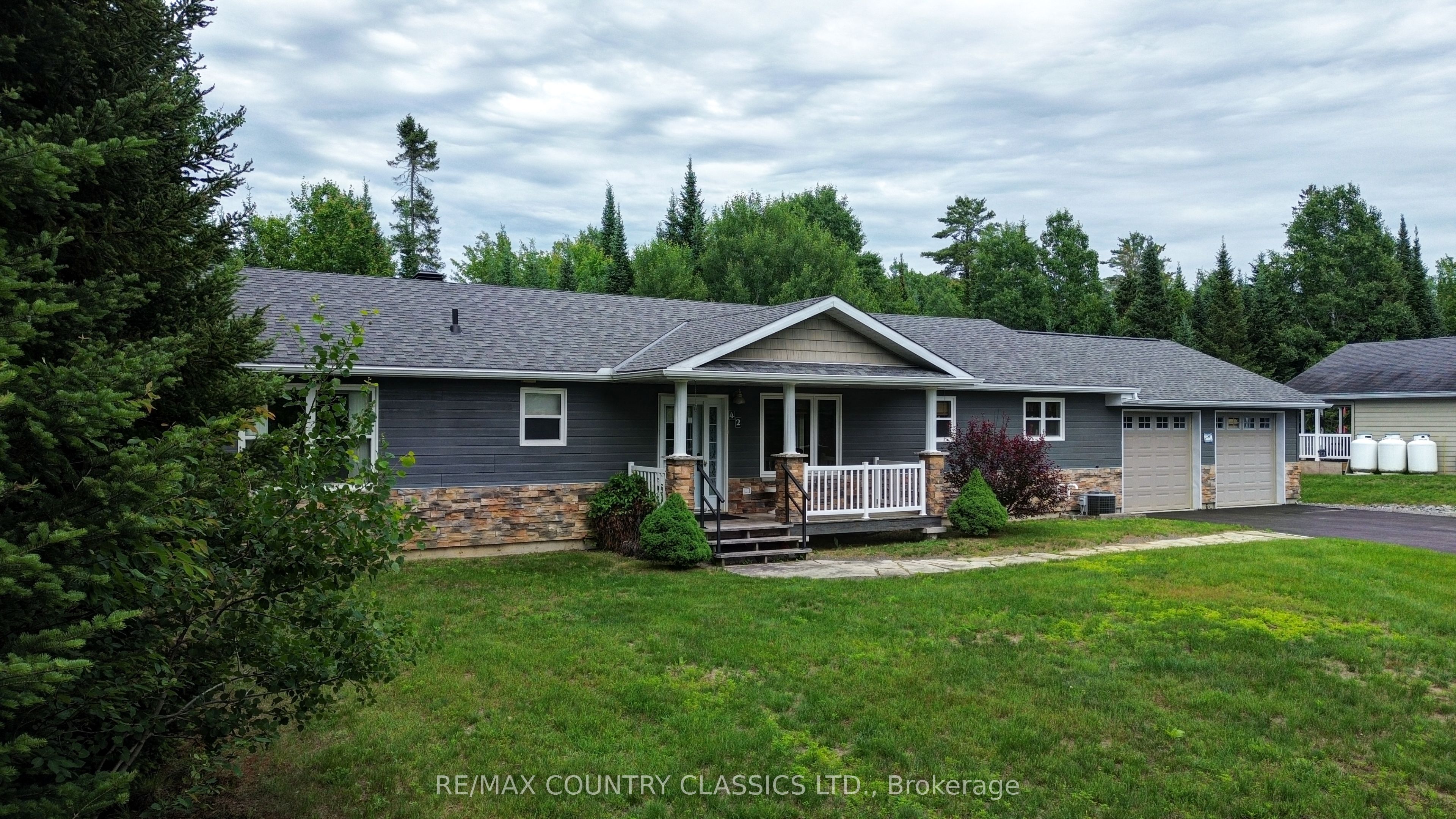 42 Nicklaus Drive Property Photo 8