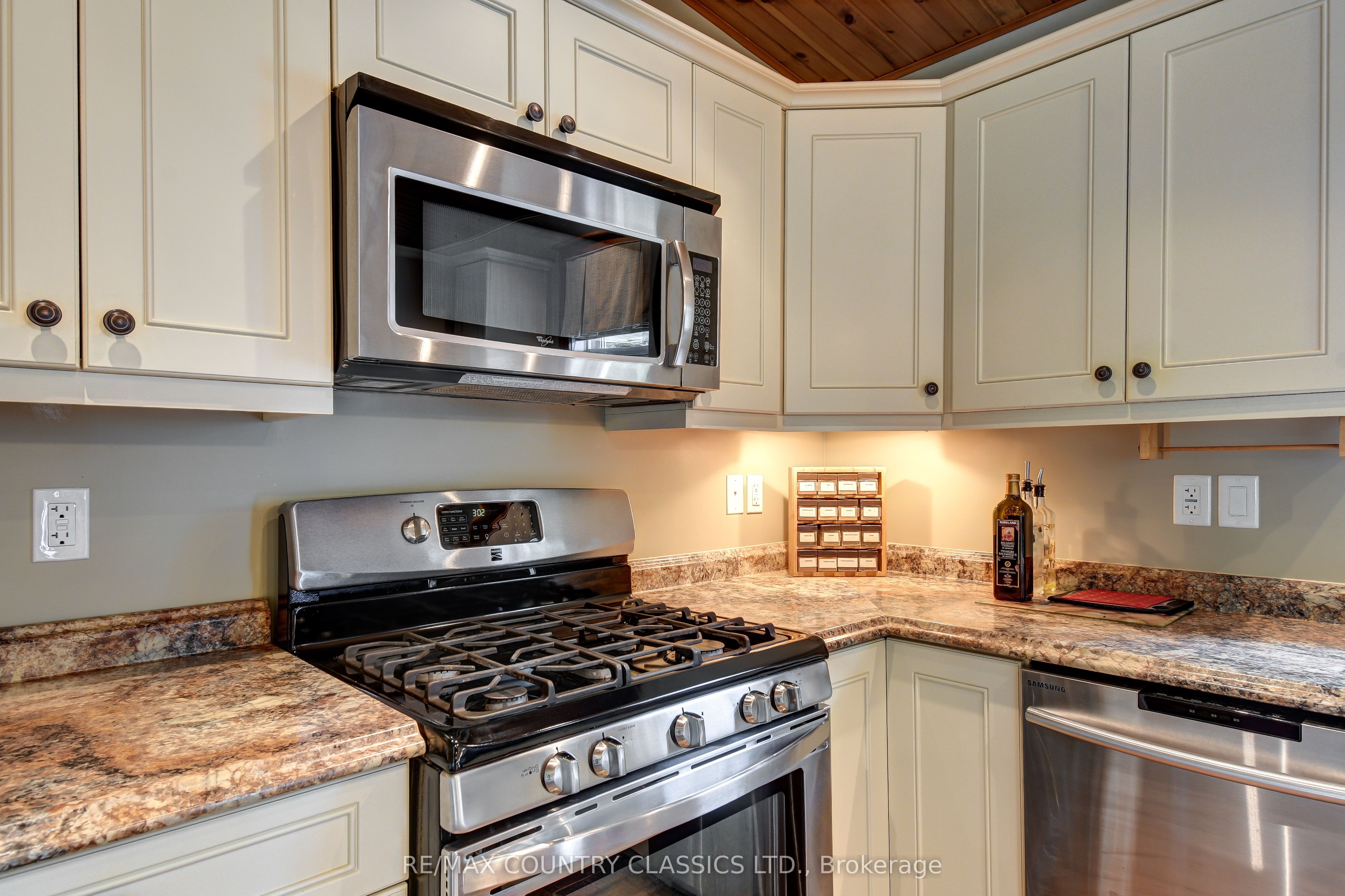 42 Nicklaus Drive Property Photo 11