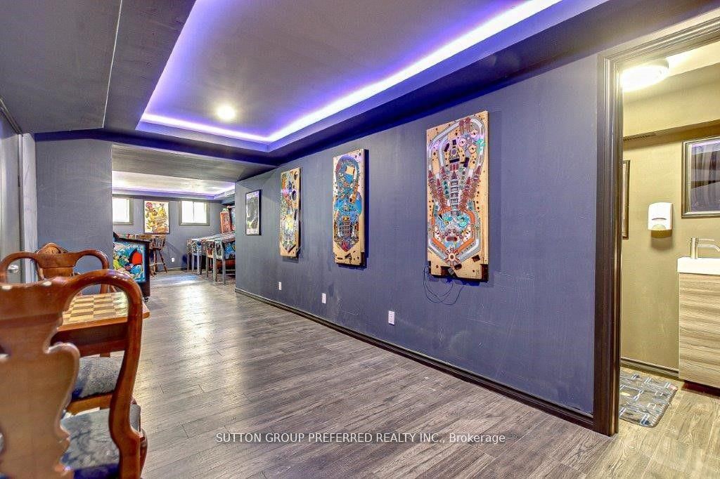73 Fifth Avenue Property Photo 37