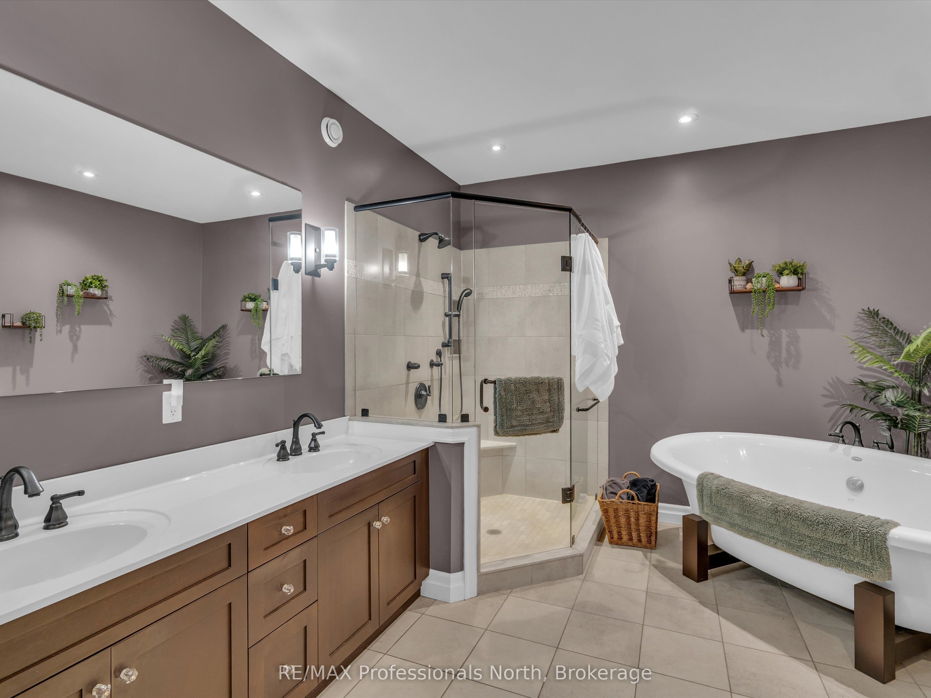 93 Mainhood's Road Property Photo 18