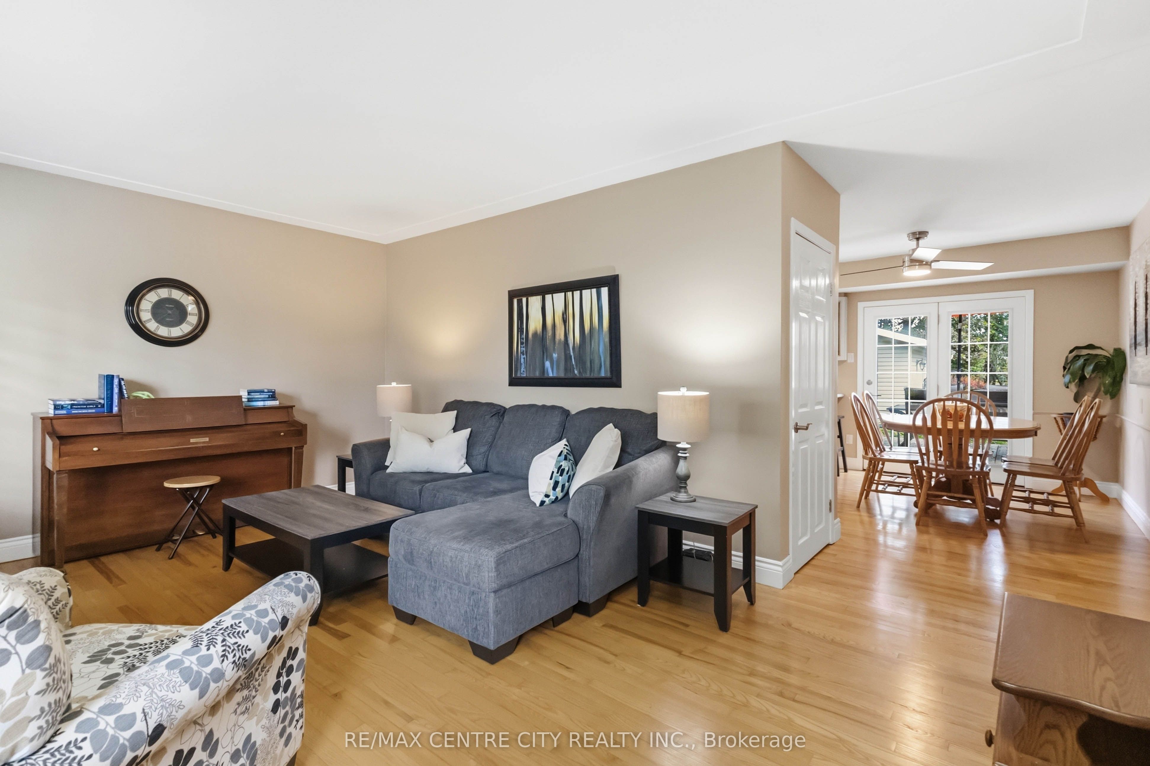 639 Dunboyne Crescent Property Photo 10